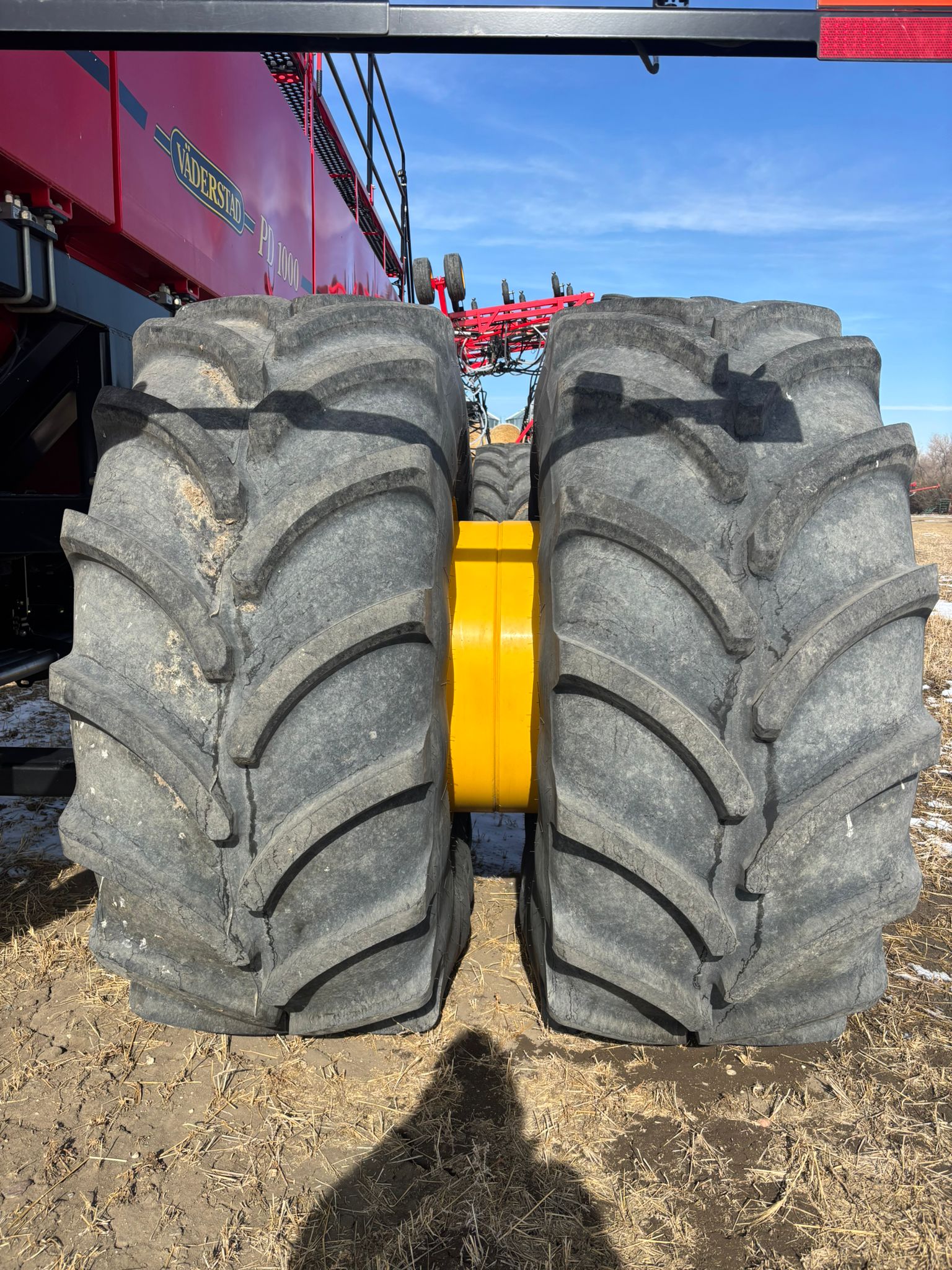 2024 Seed Hawk 8412 & 1000 Air Drill