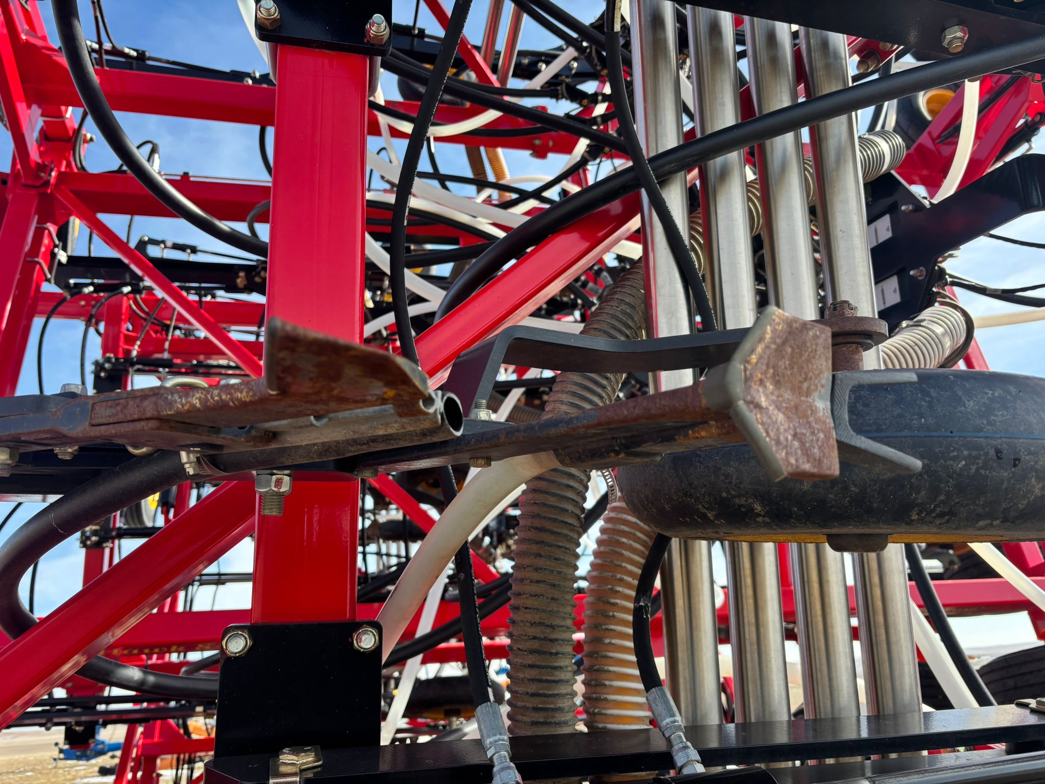 2024 Seed Hawk 8412 & 1000 Air Drill