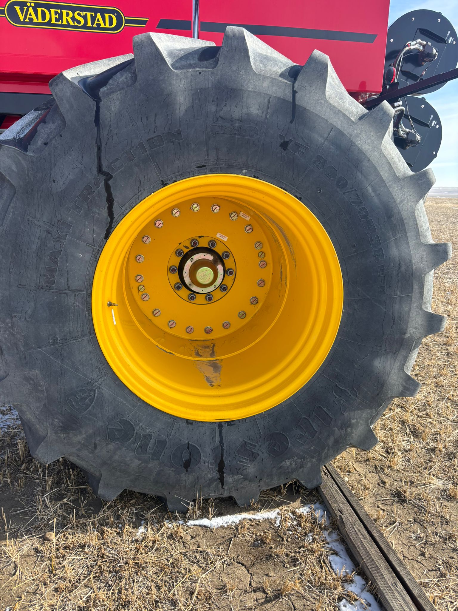 2024 Seed Hawk 8412 & 1000 Air Drill