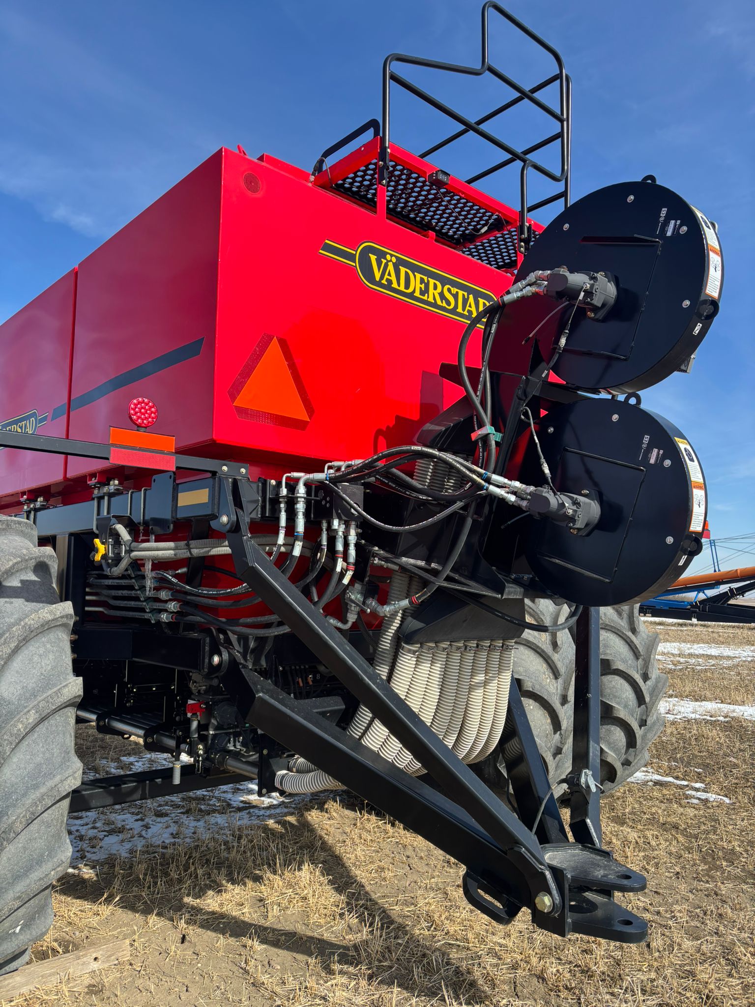 2024 Seed Hawk 8412 & 1000 Air Drill