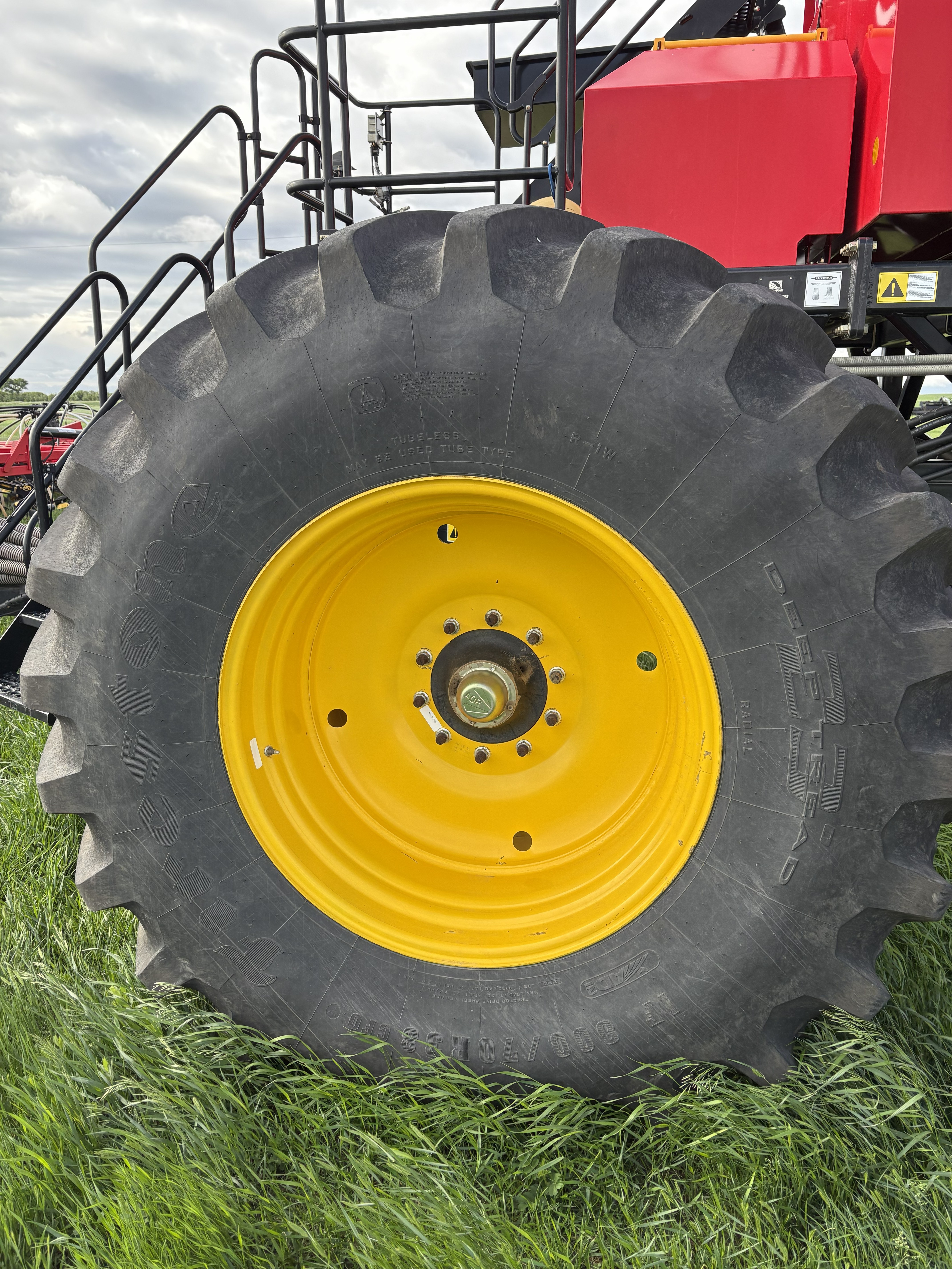 2019 Seed Hawk 8412 & 980 Air Drill