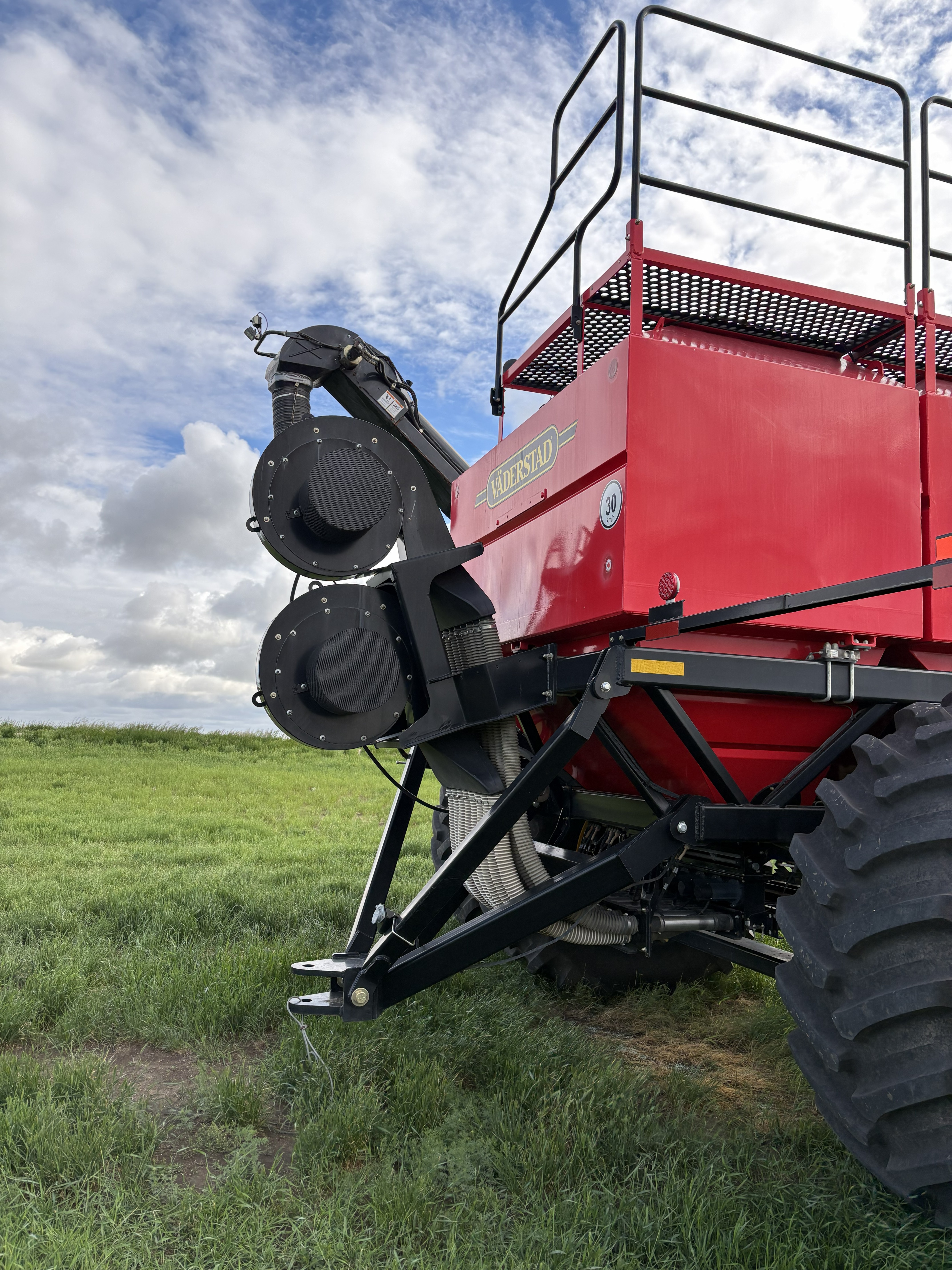 2019 Seed Hawk 8412 & 980 Air Drill