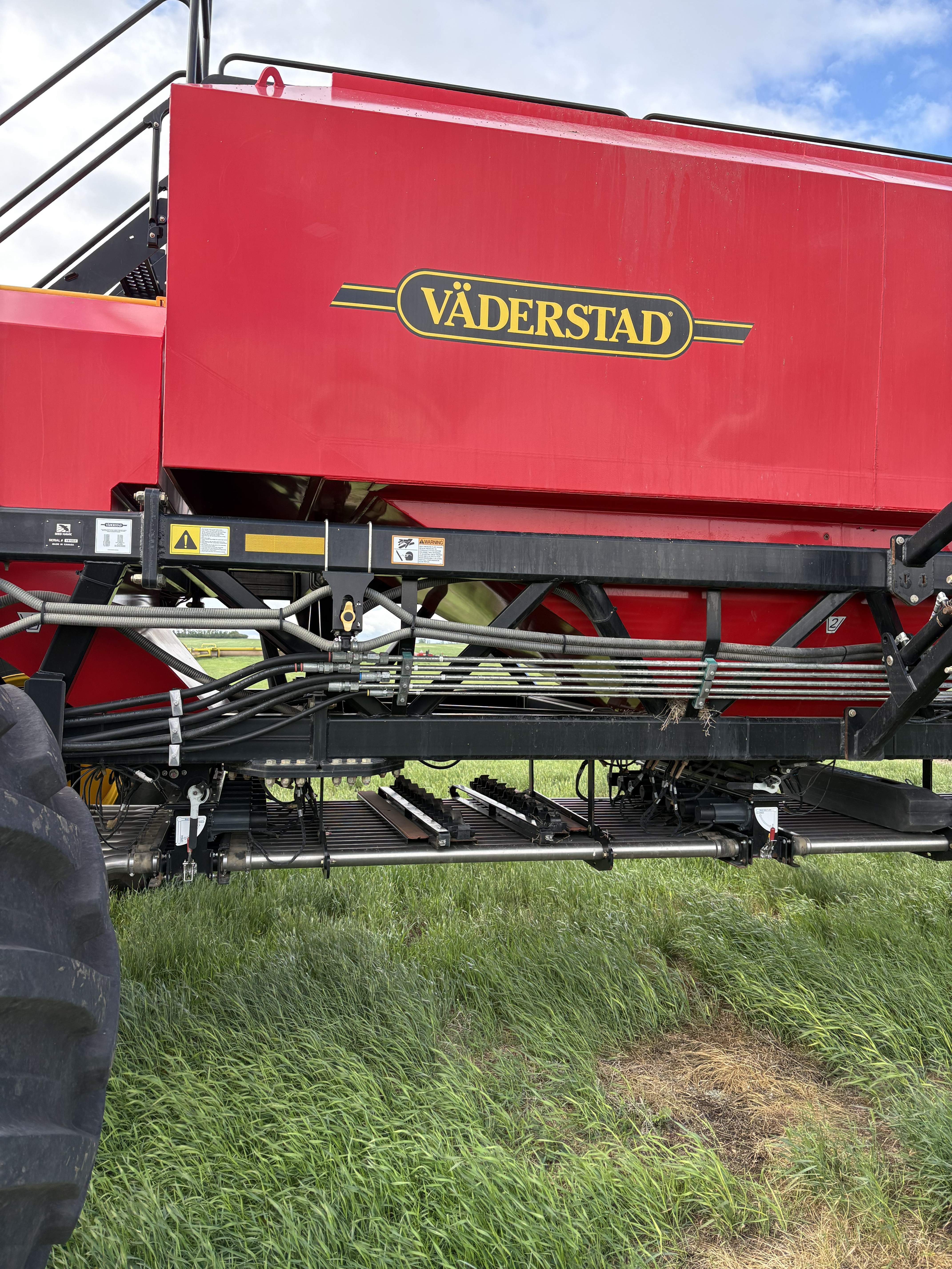 2019 Seed Hawk 8412 & 980 Air Drill