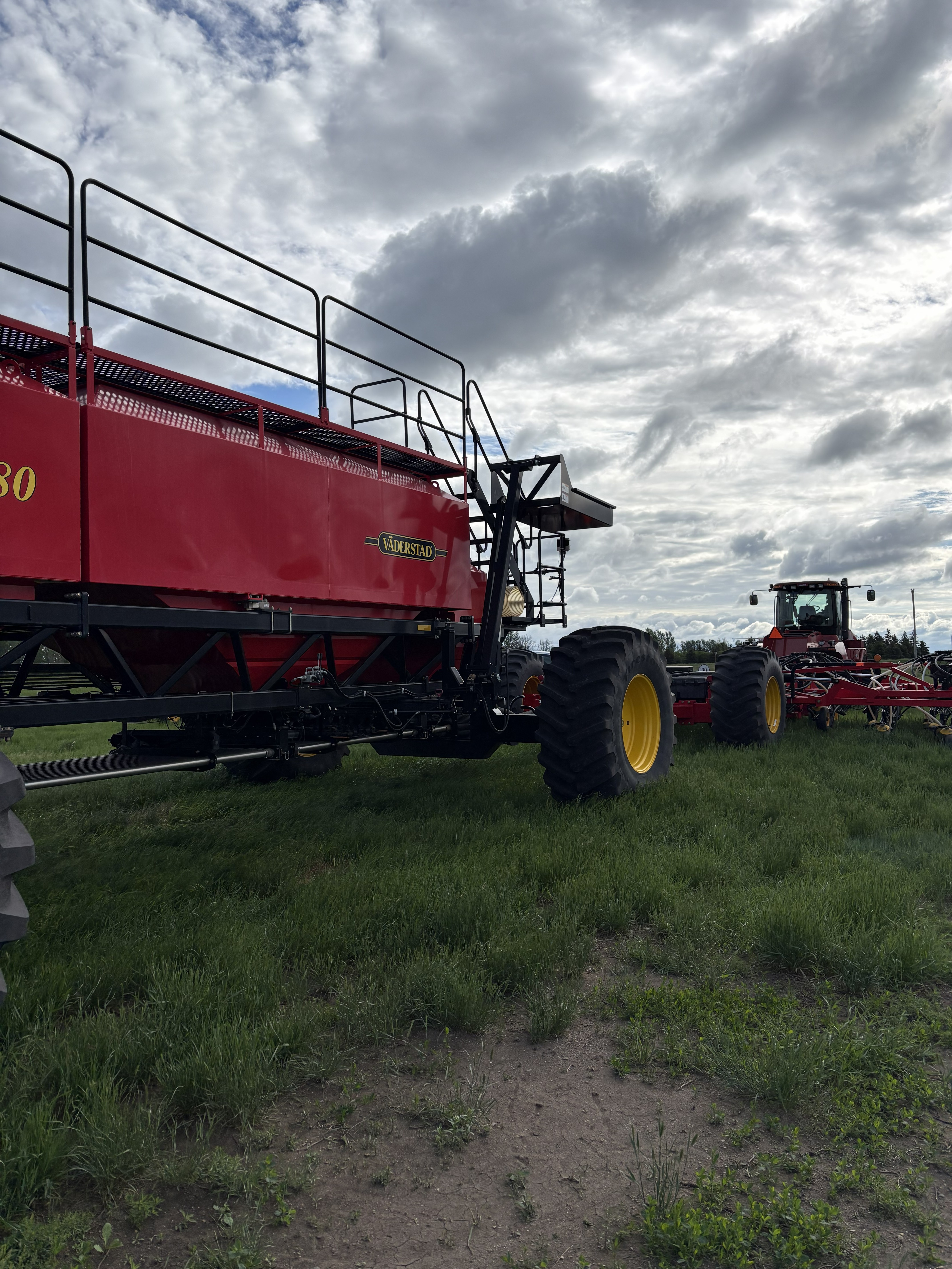 2019 Seed Hawk 8412 & 980 Air Drill