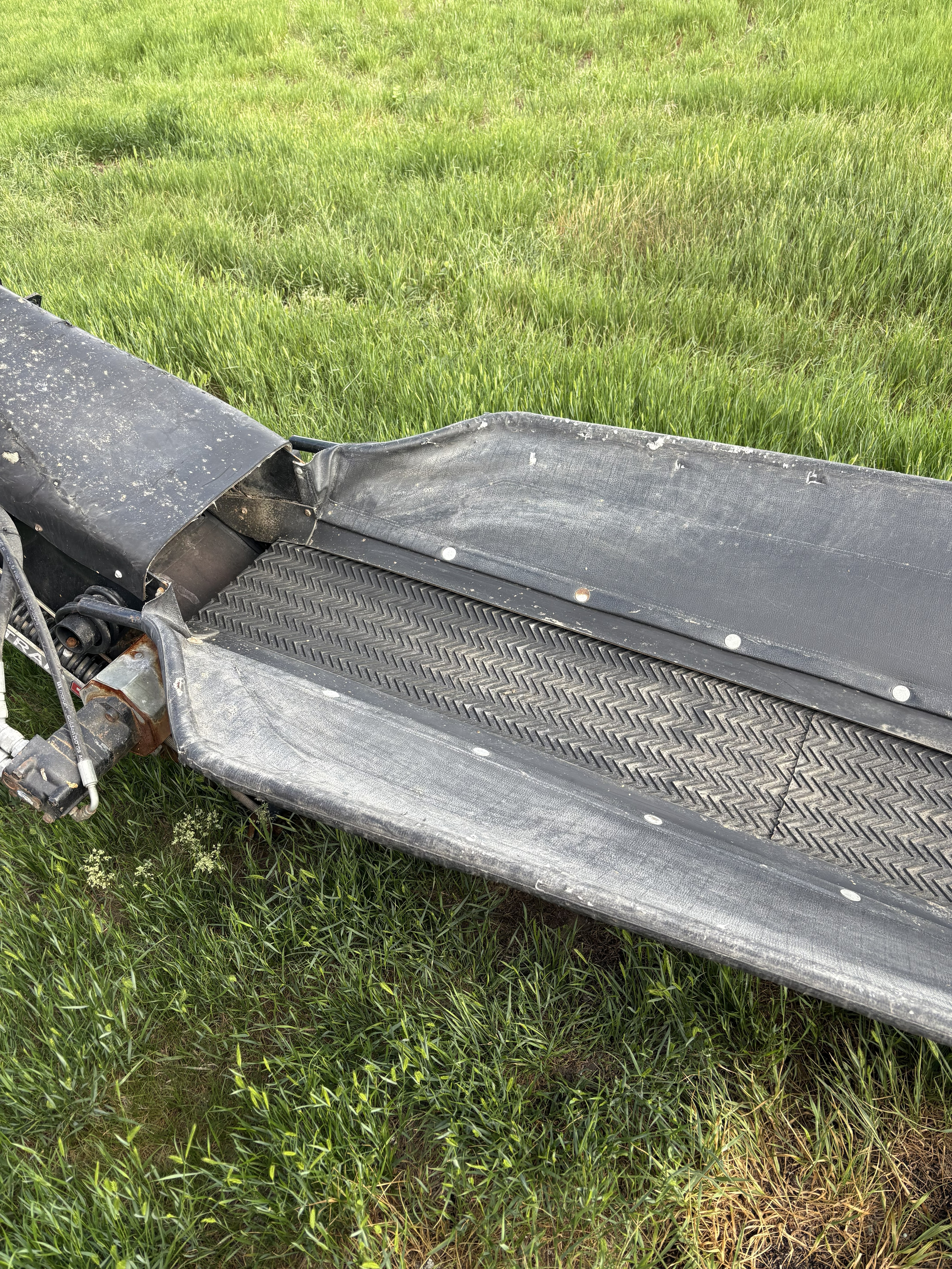 2019 Seed Hawk 8412 & 980 Air Drill