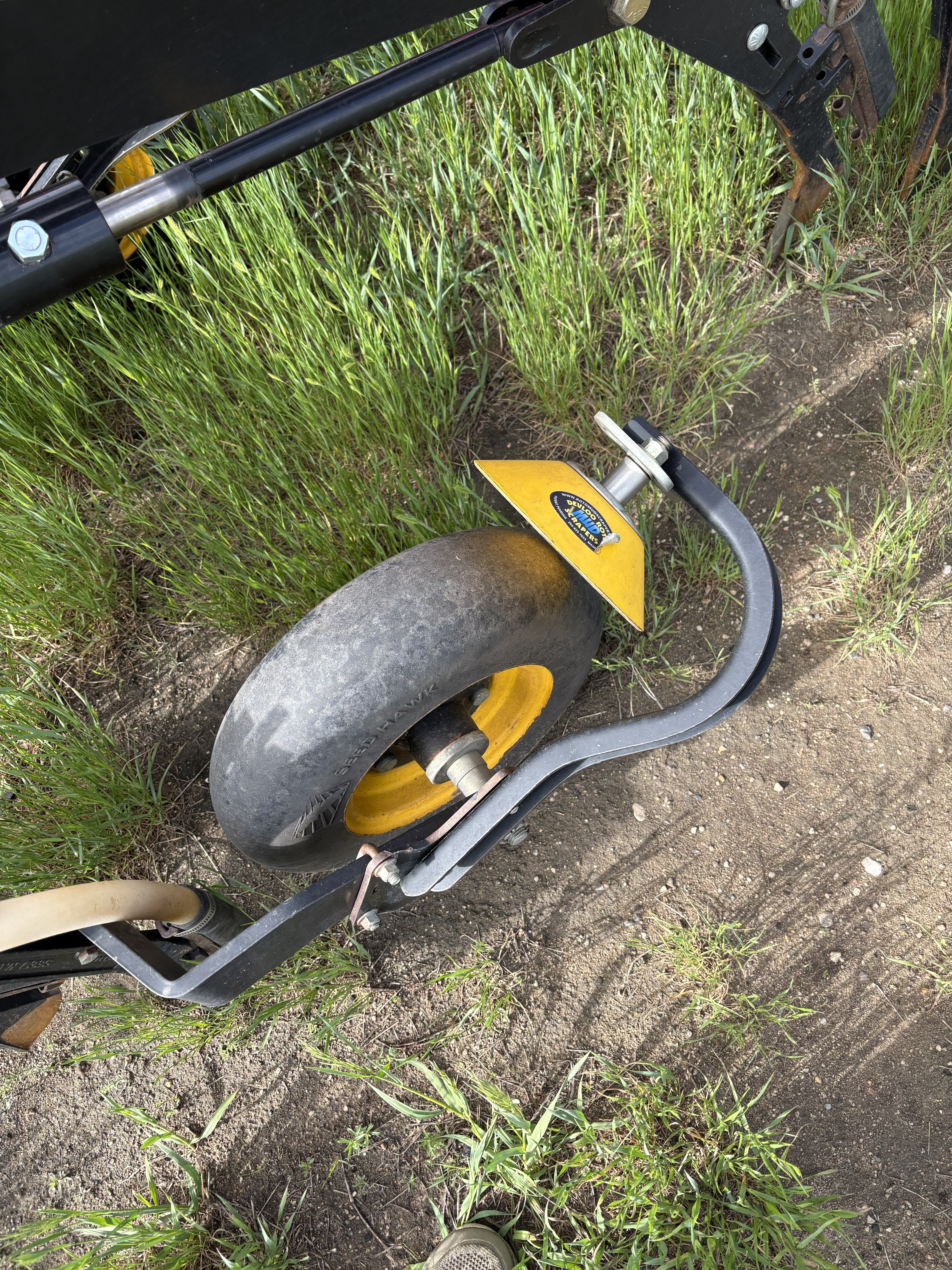 2019 Seed Hawk 8412 & 980 Air Drill