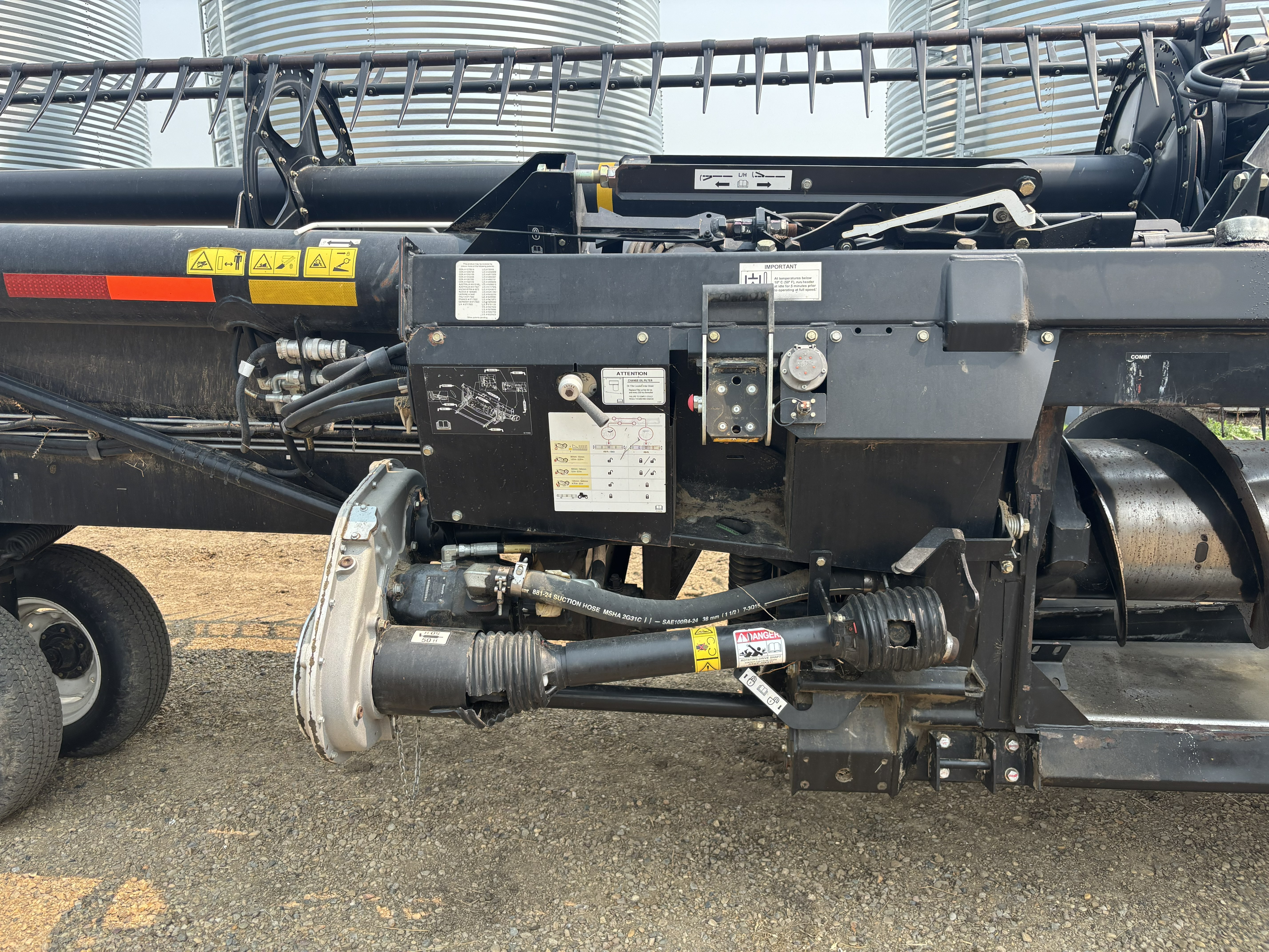 2016 MacDon FD75-40 Header Draper Flex