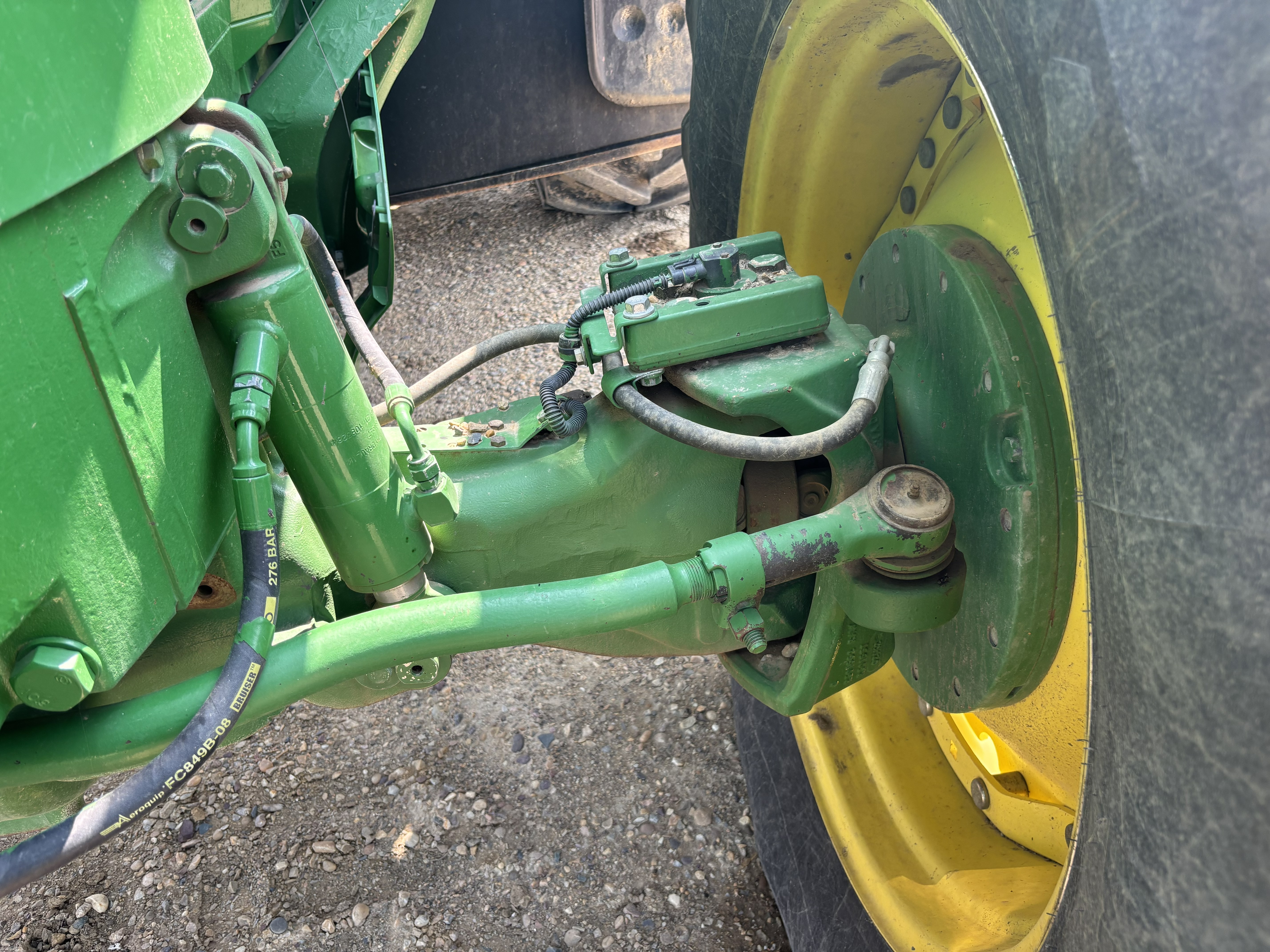 2011 John Deere 7200R Tractor