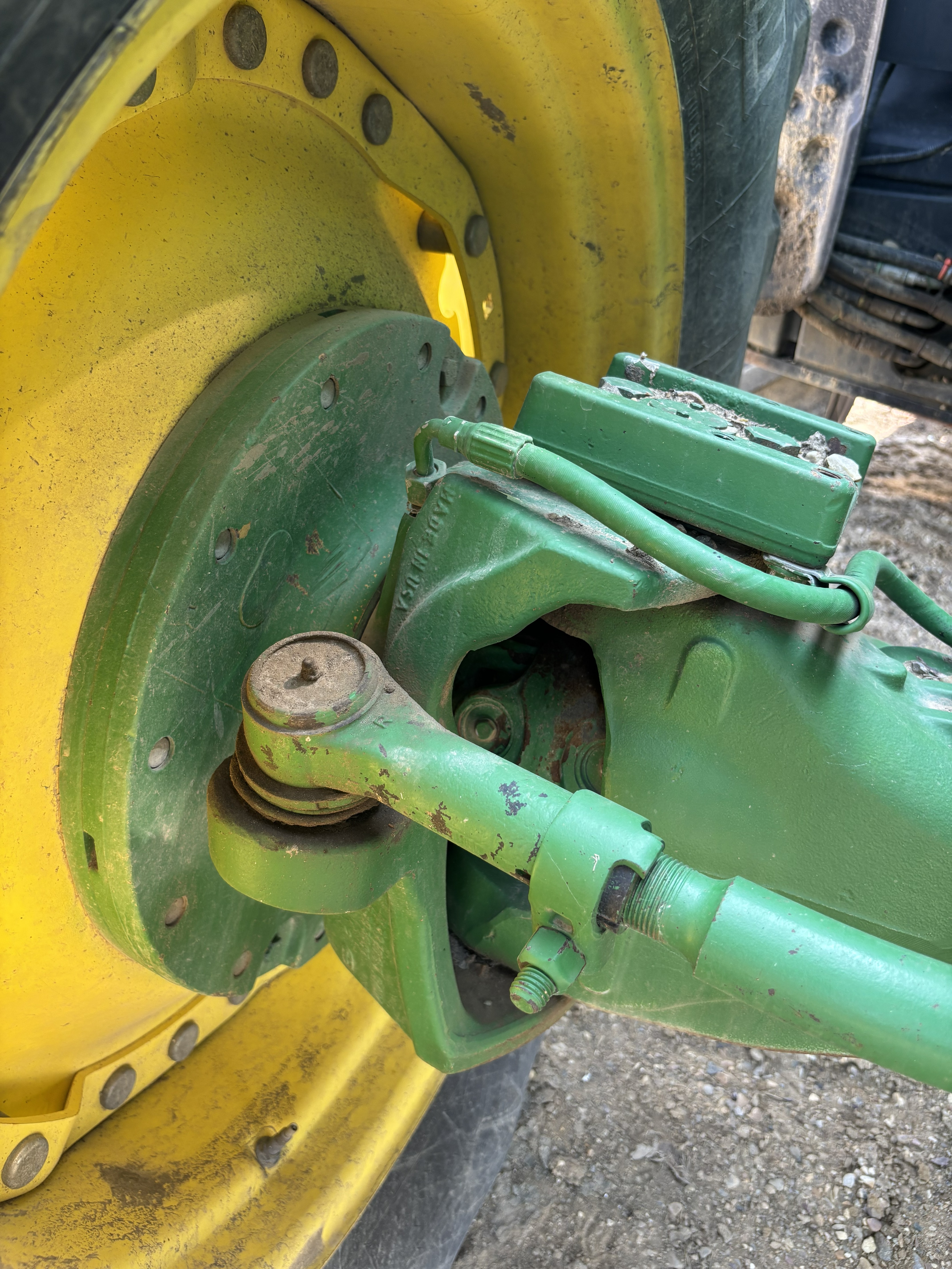 2011 John Deere 7200R Tractor