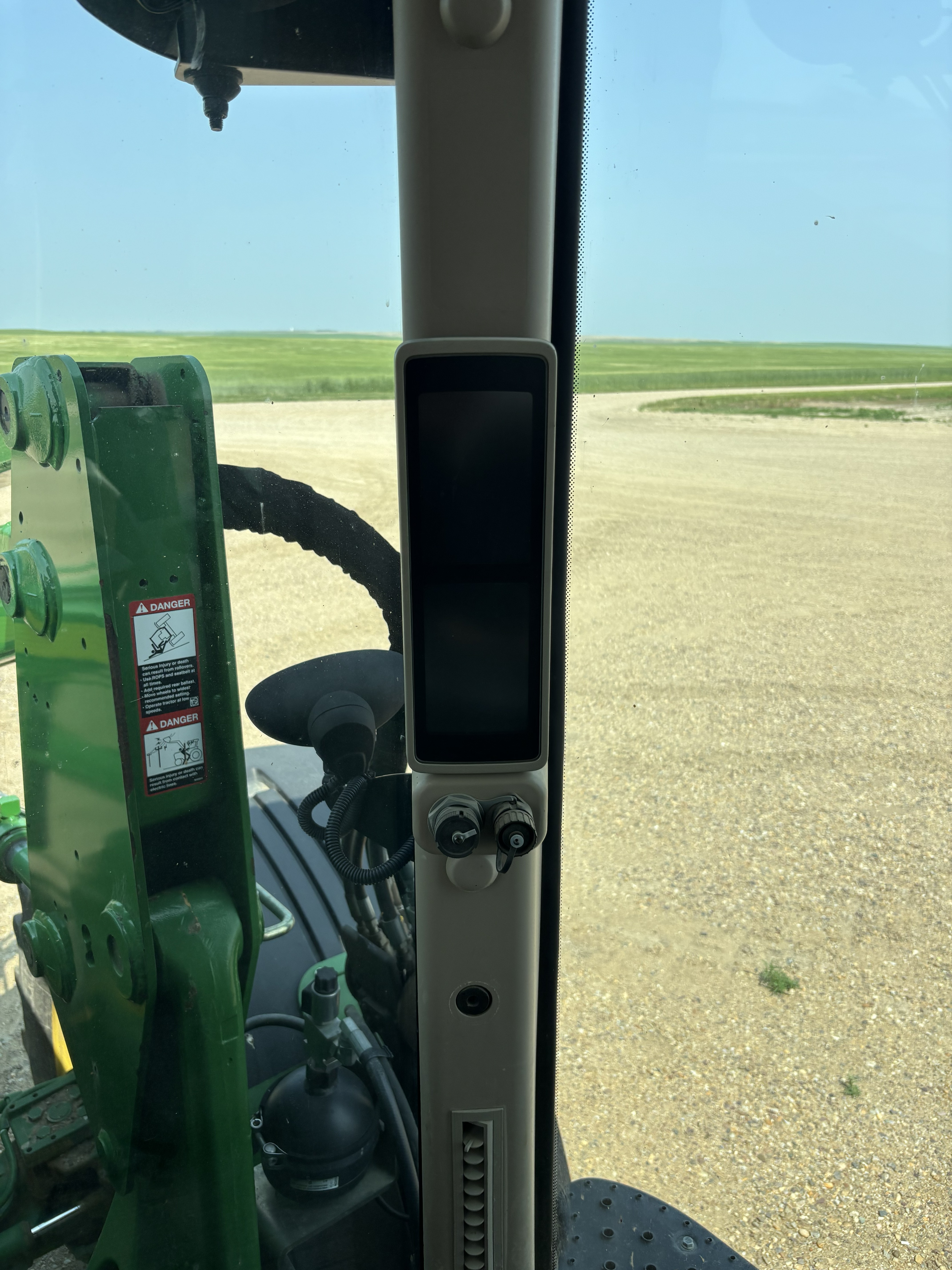 2011 John Deere 7200R Tractor