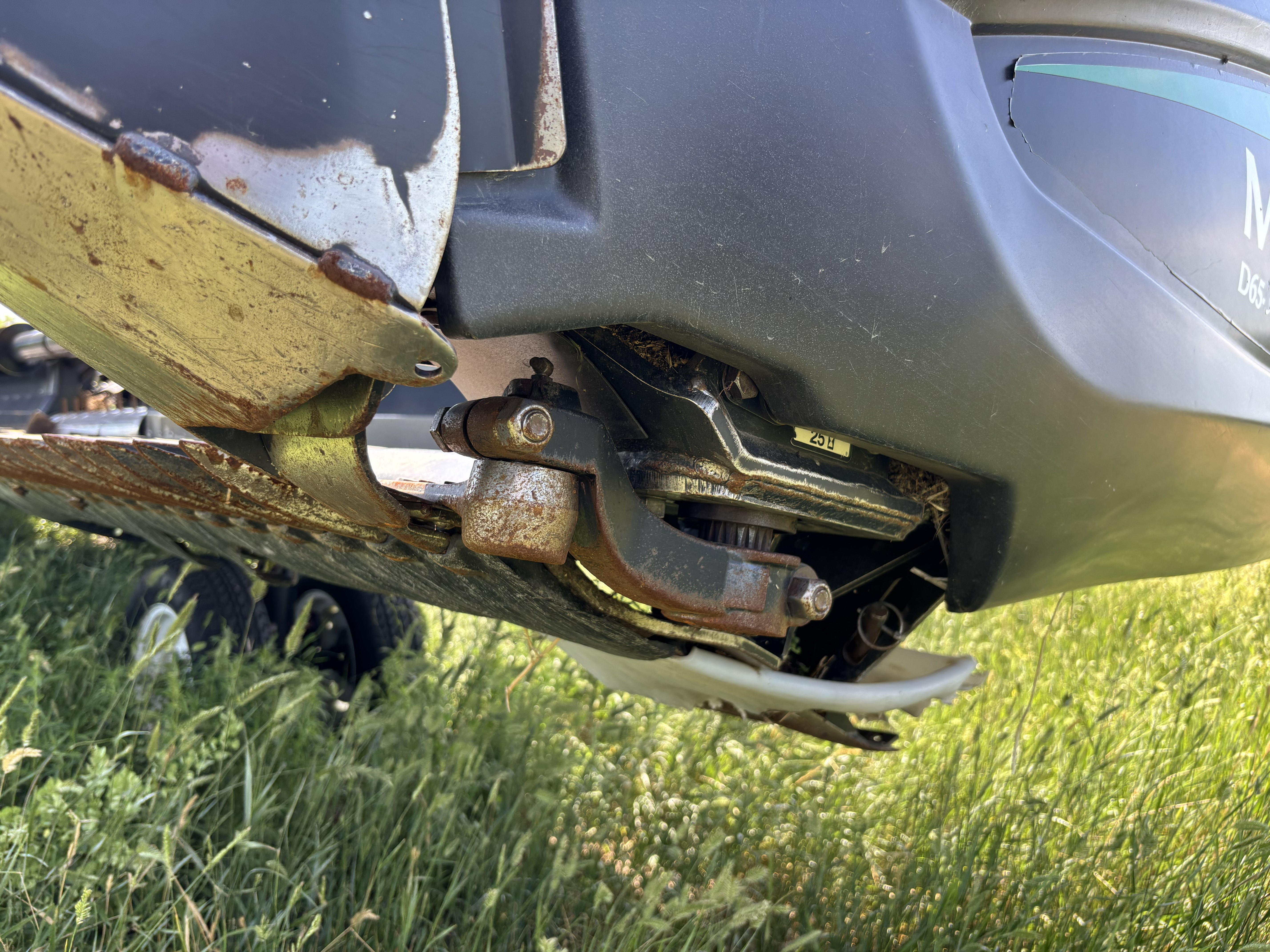 2014 MacDon D65-35 Header Draper