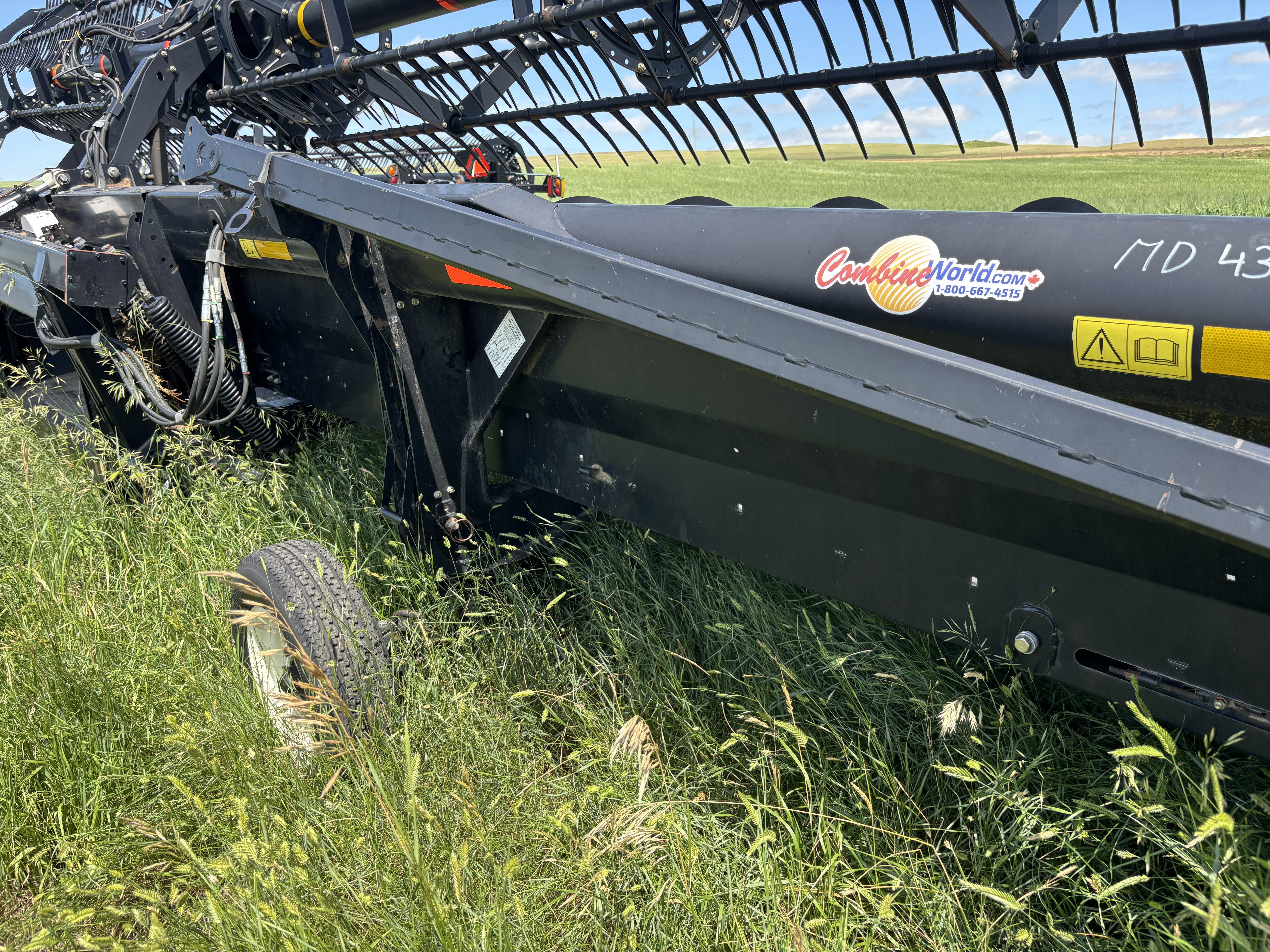 2014 MacDon D65-35 Header Draper
