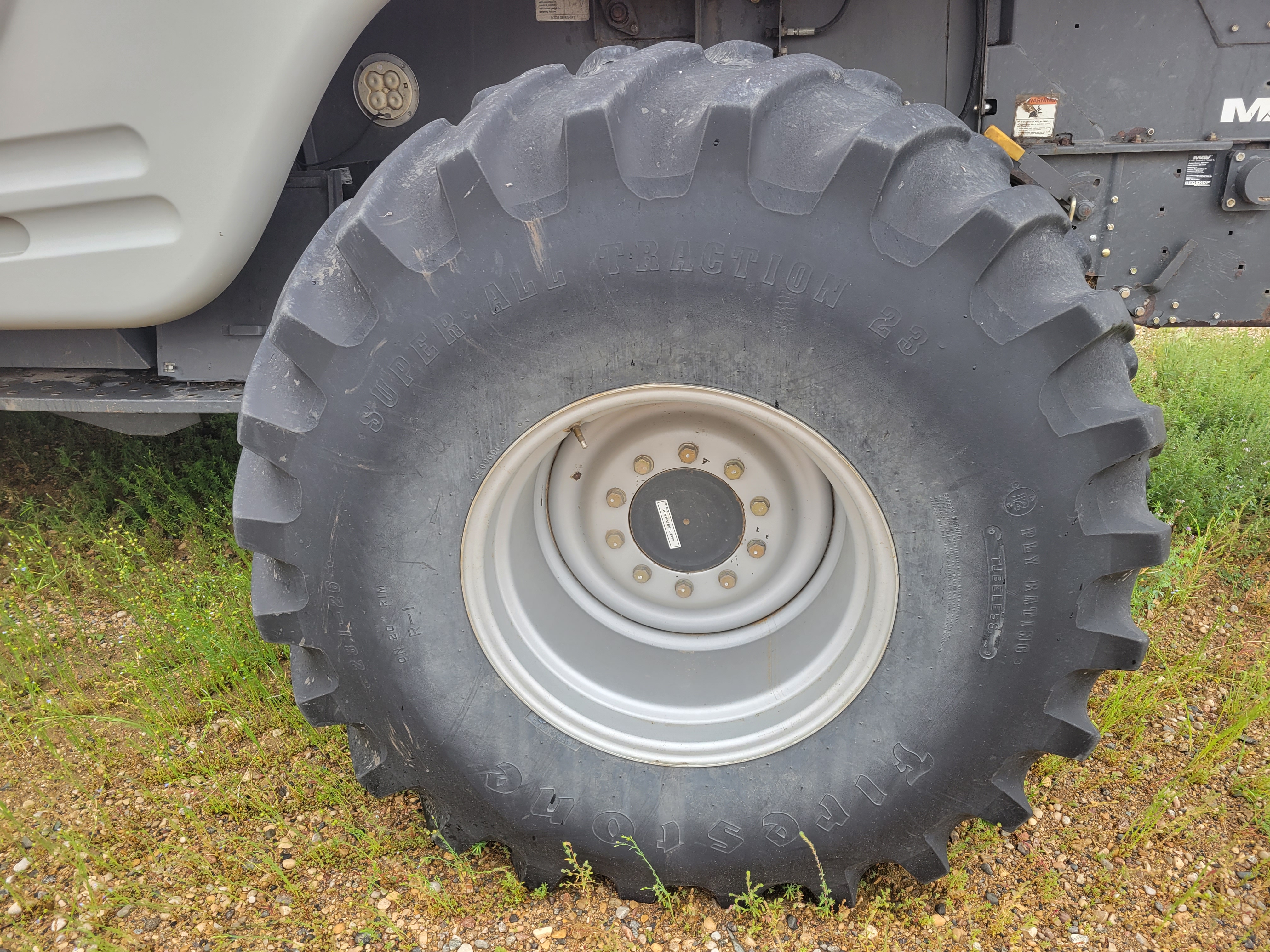 2009 Massey Ferguson 9795 Combine