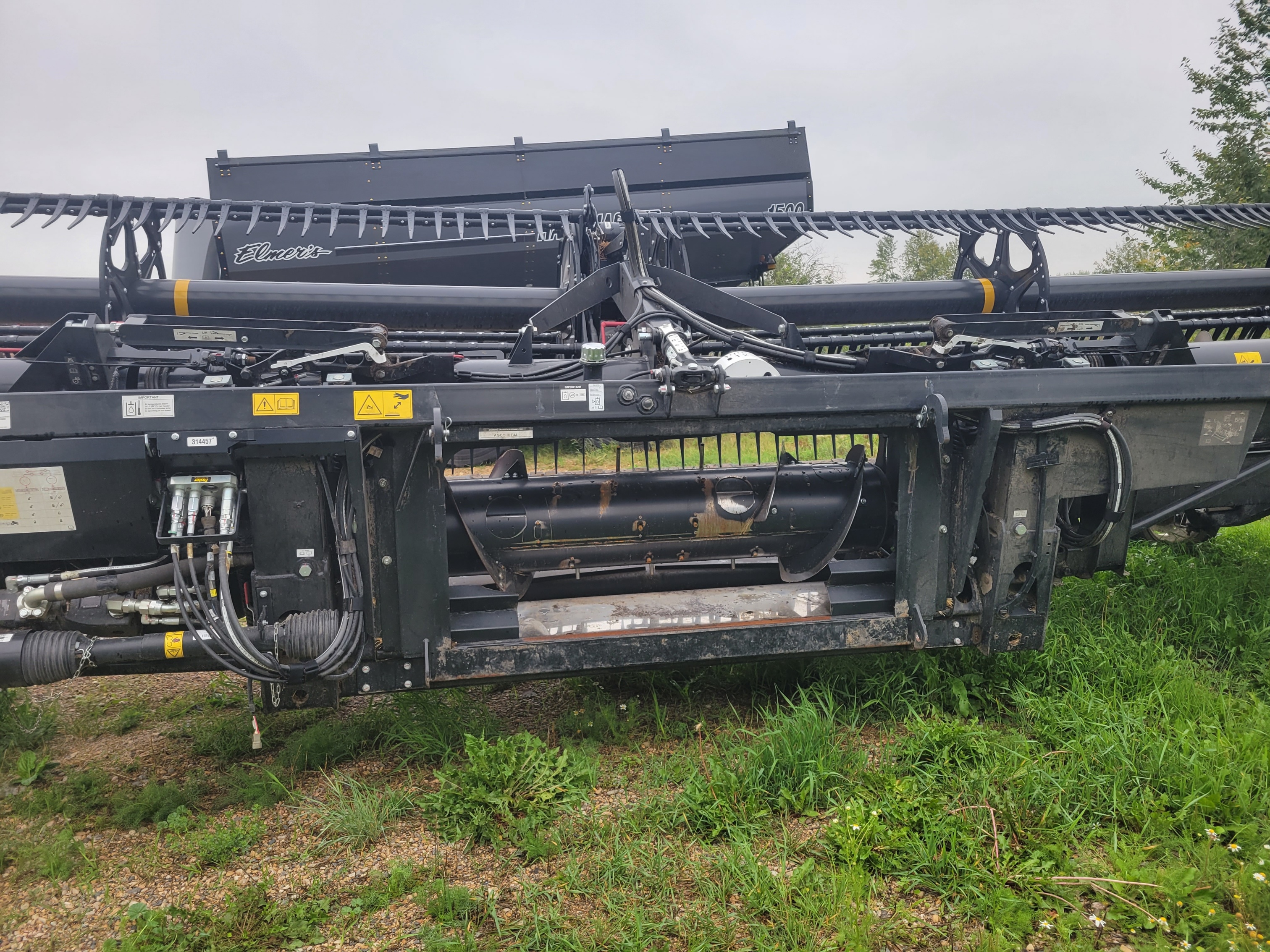 2021 MacDon FD140 Header Combine