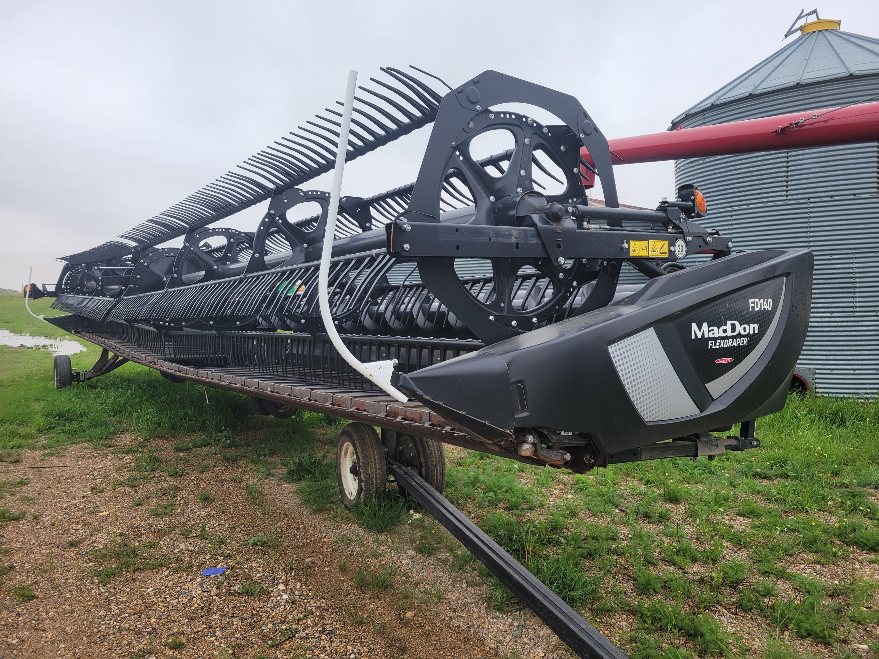 2021 MacDon FD140 Header Combine