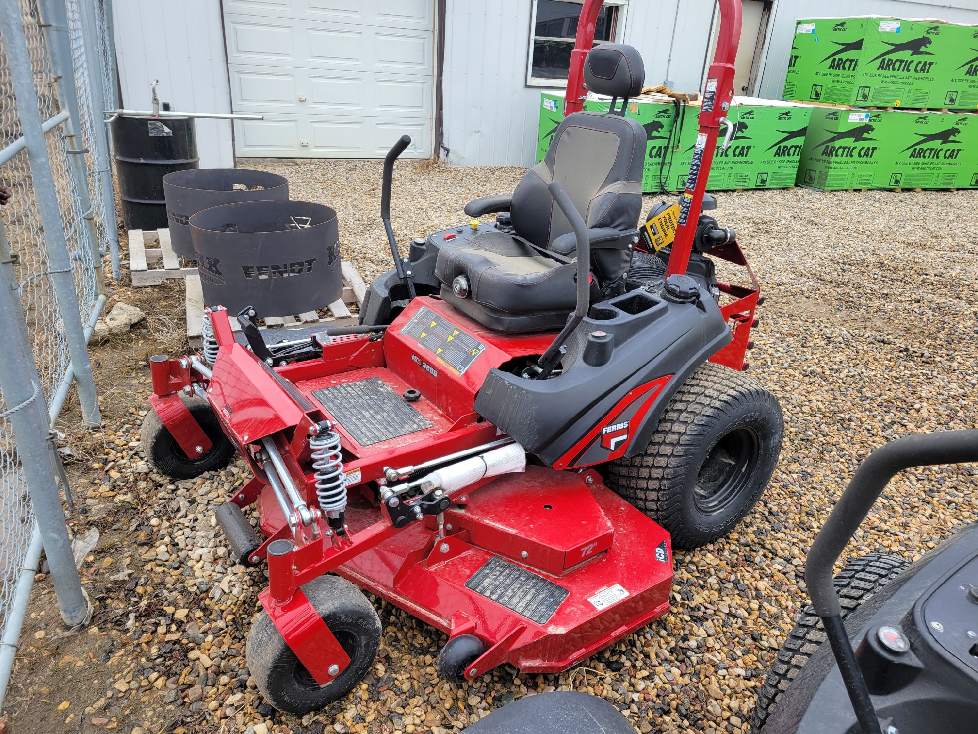 2023 Ferris ISX3300 40 Mower/Zero Turn