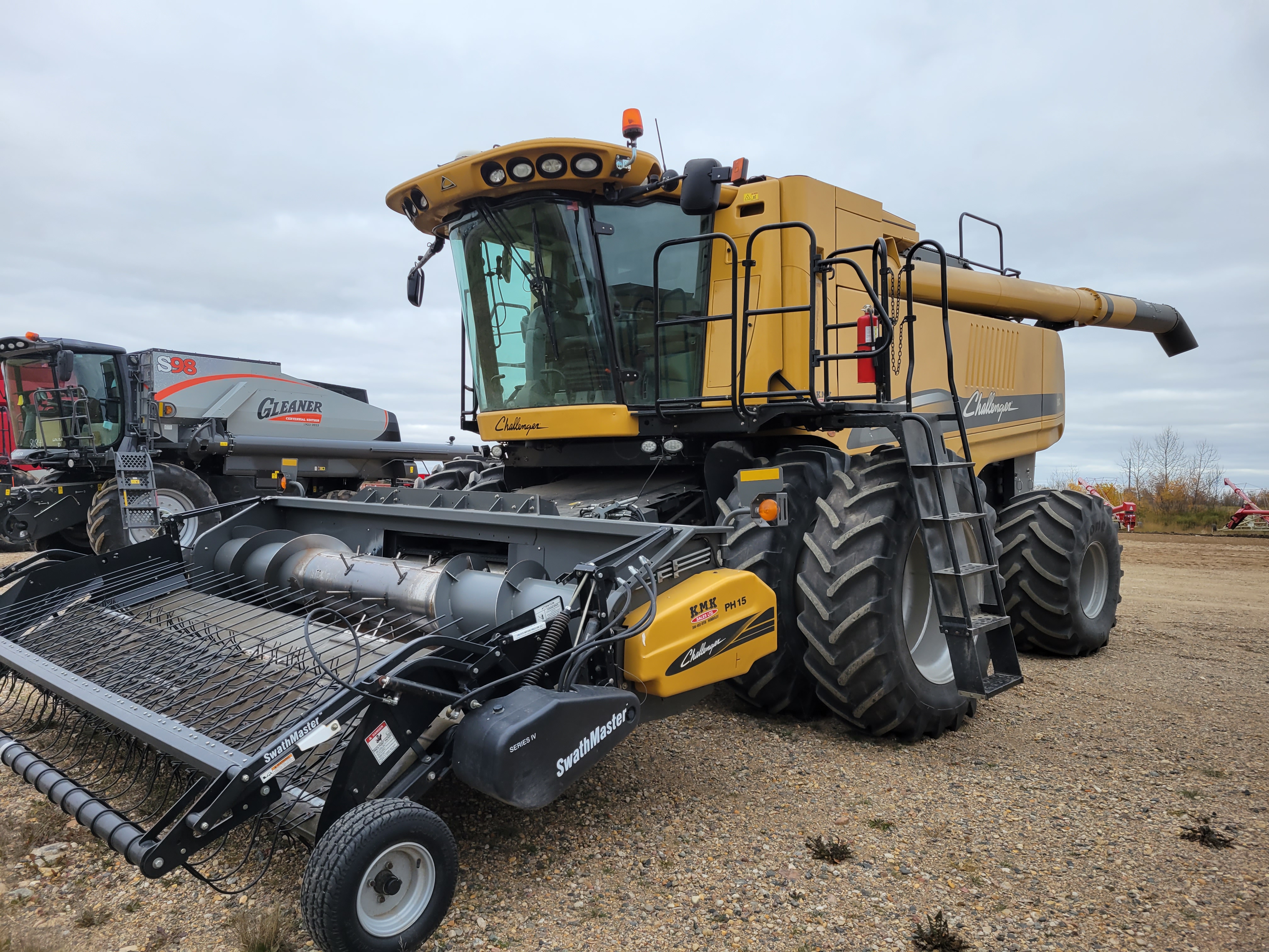 2012 Challenger 560C Combine