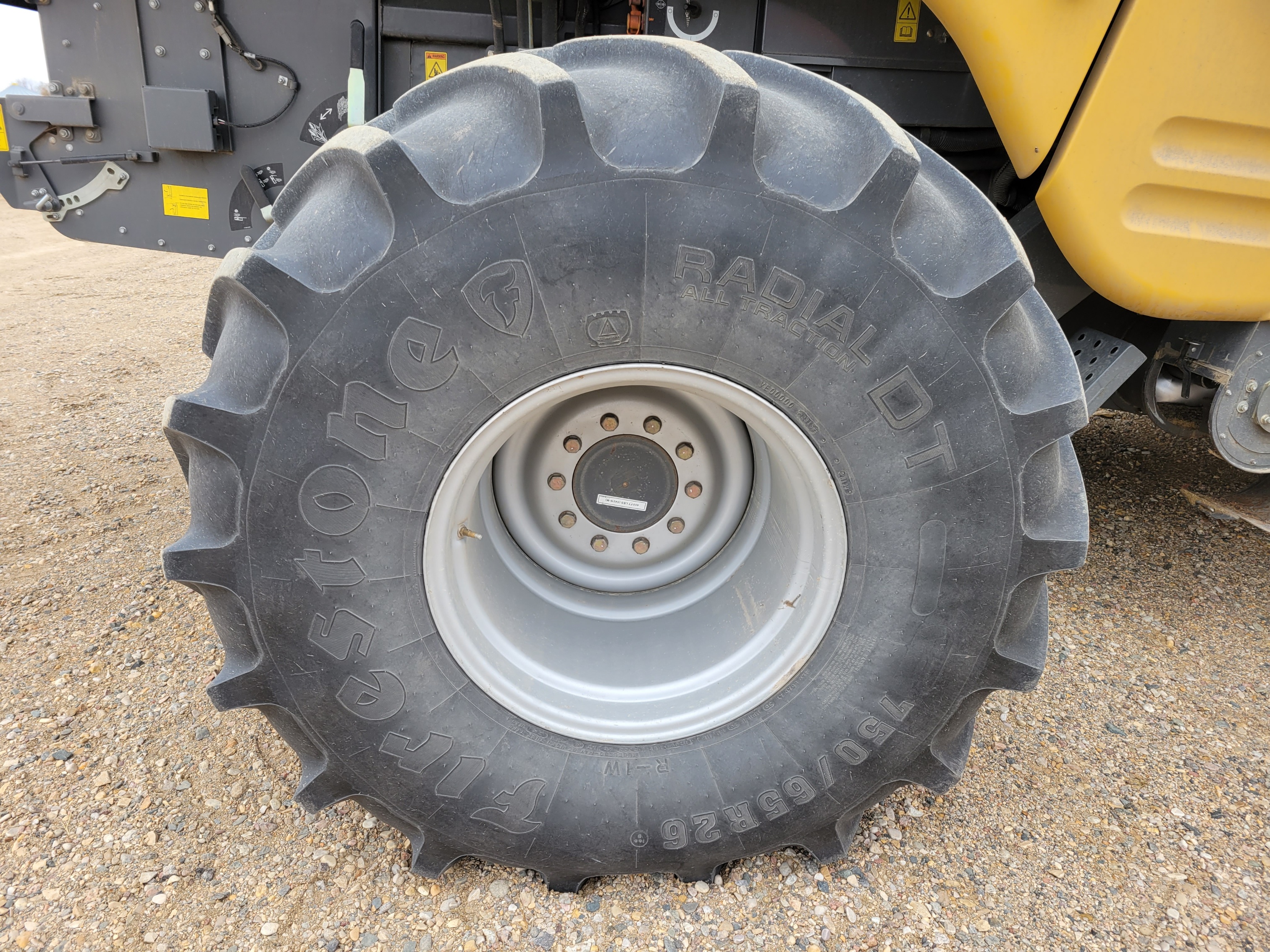 2012 Challenger 560C Combine