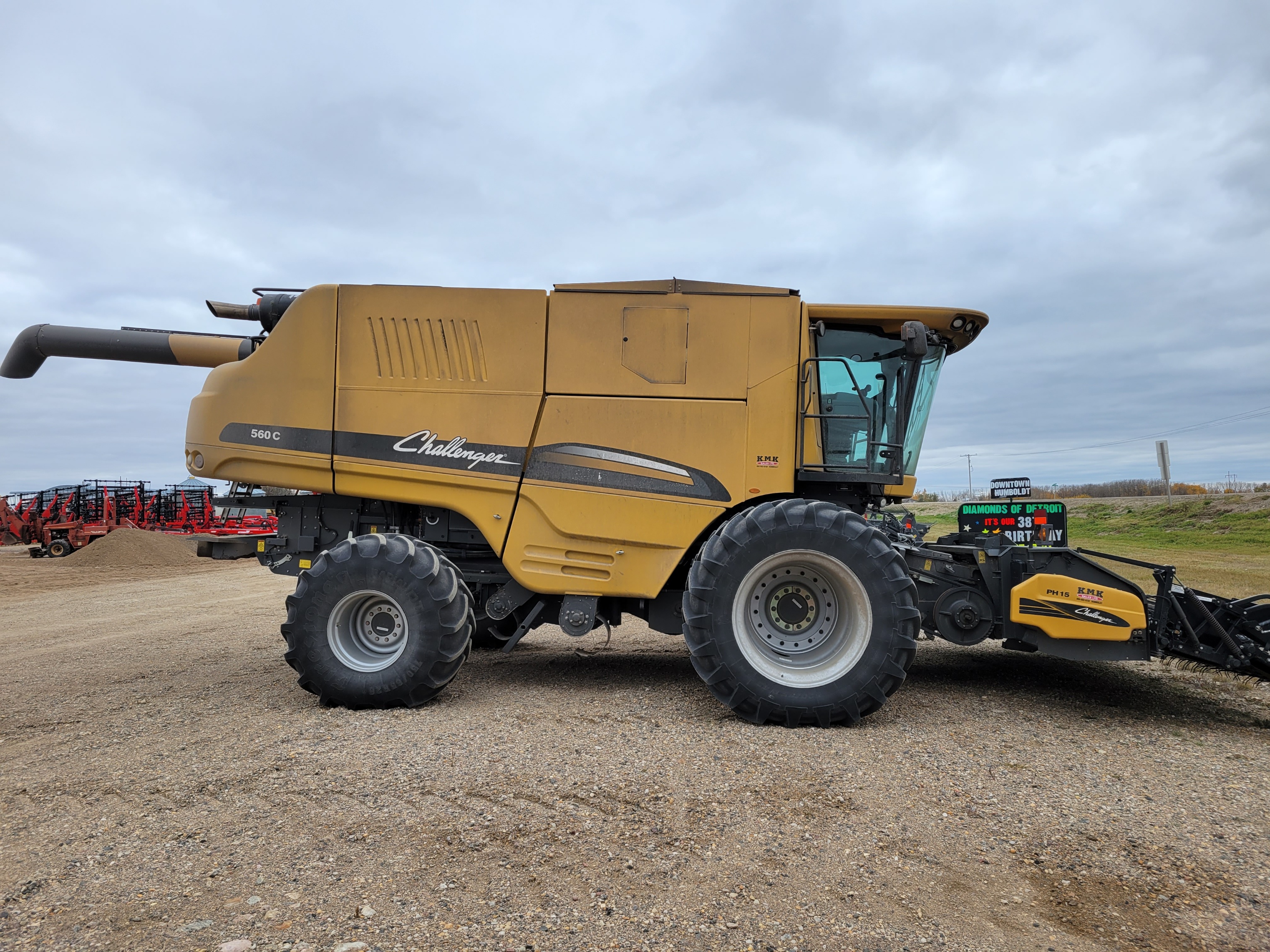 2012 Challenger 560C Combine
