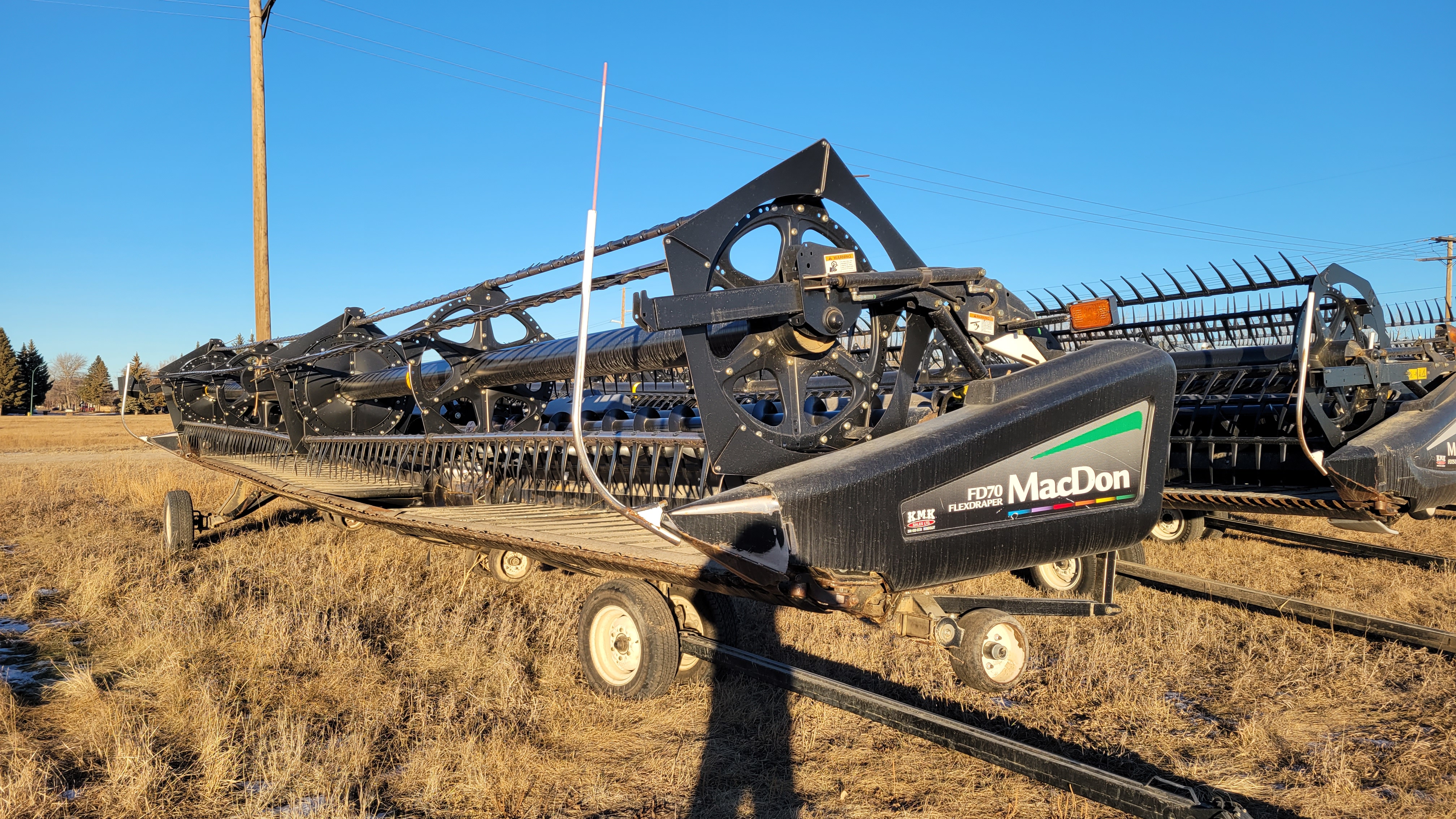 2011 MacDon FD70-40 Header Combine