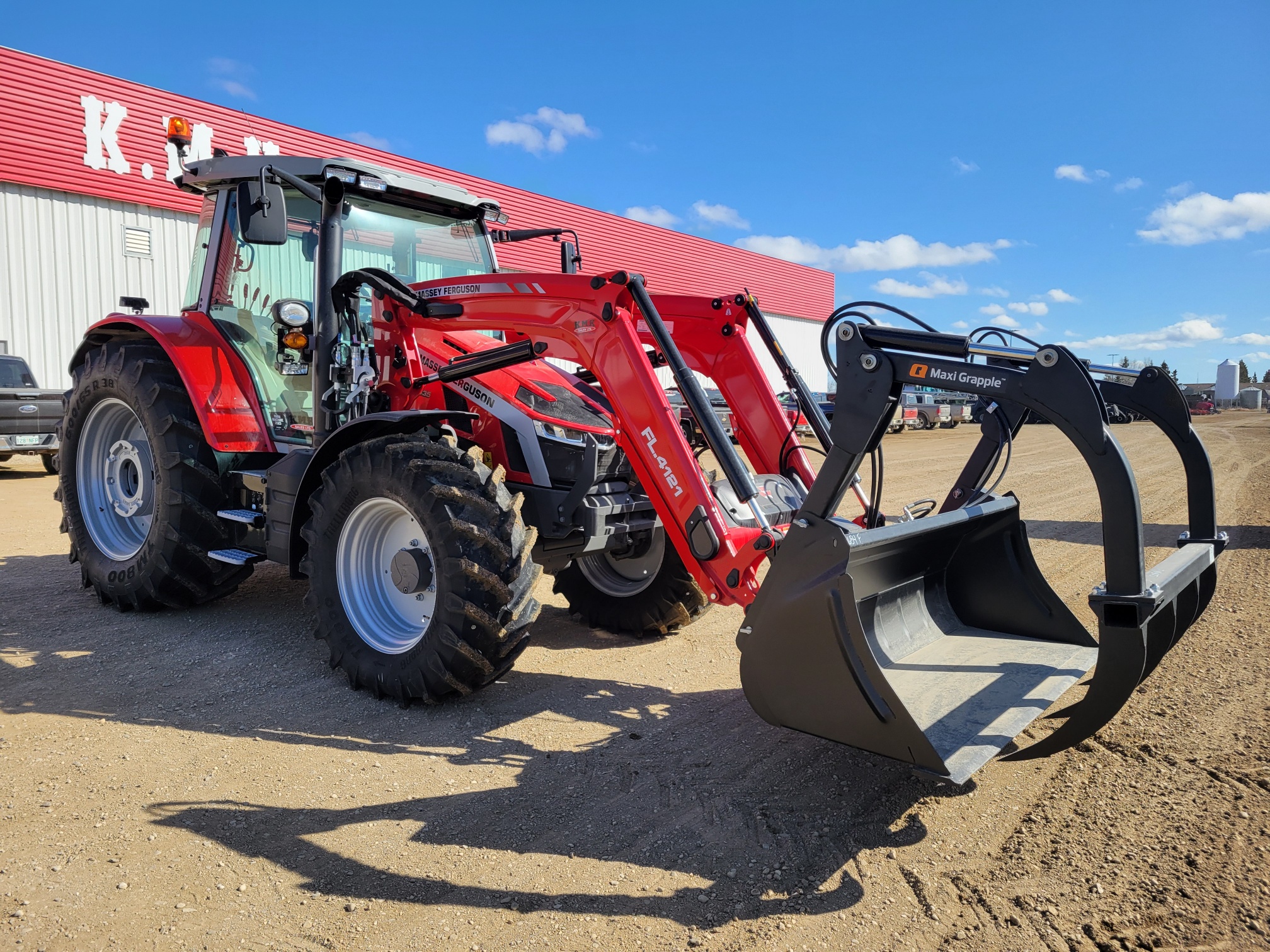 2023 Massey Ferguson 5S.135 Tractor