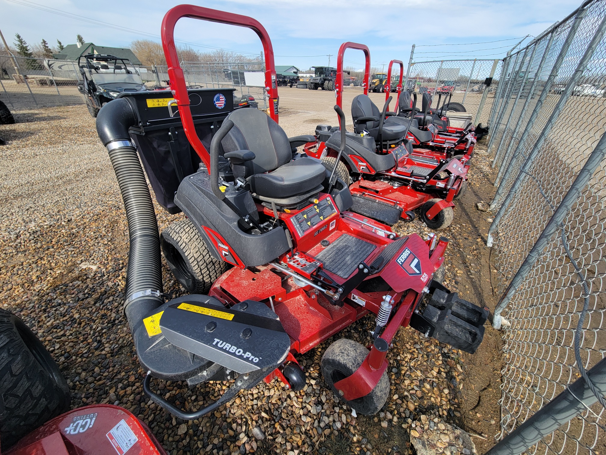 2024 Ferris IS700Z28 BV61 Mower/Zero Turn
