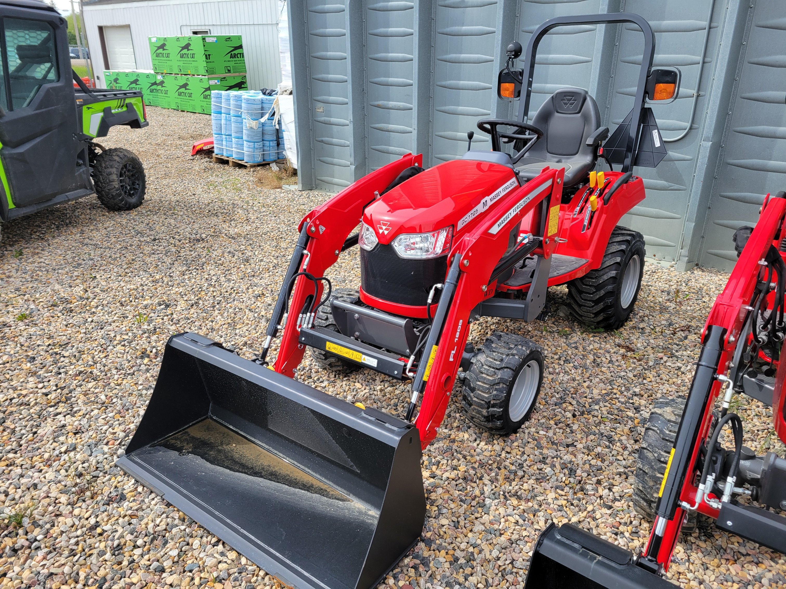 2023 Massey Ferguson GC1725M Tractor