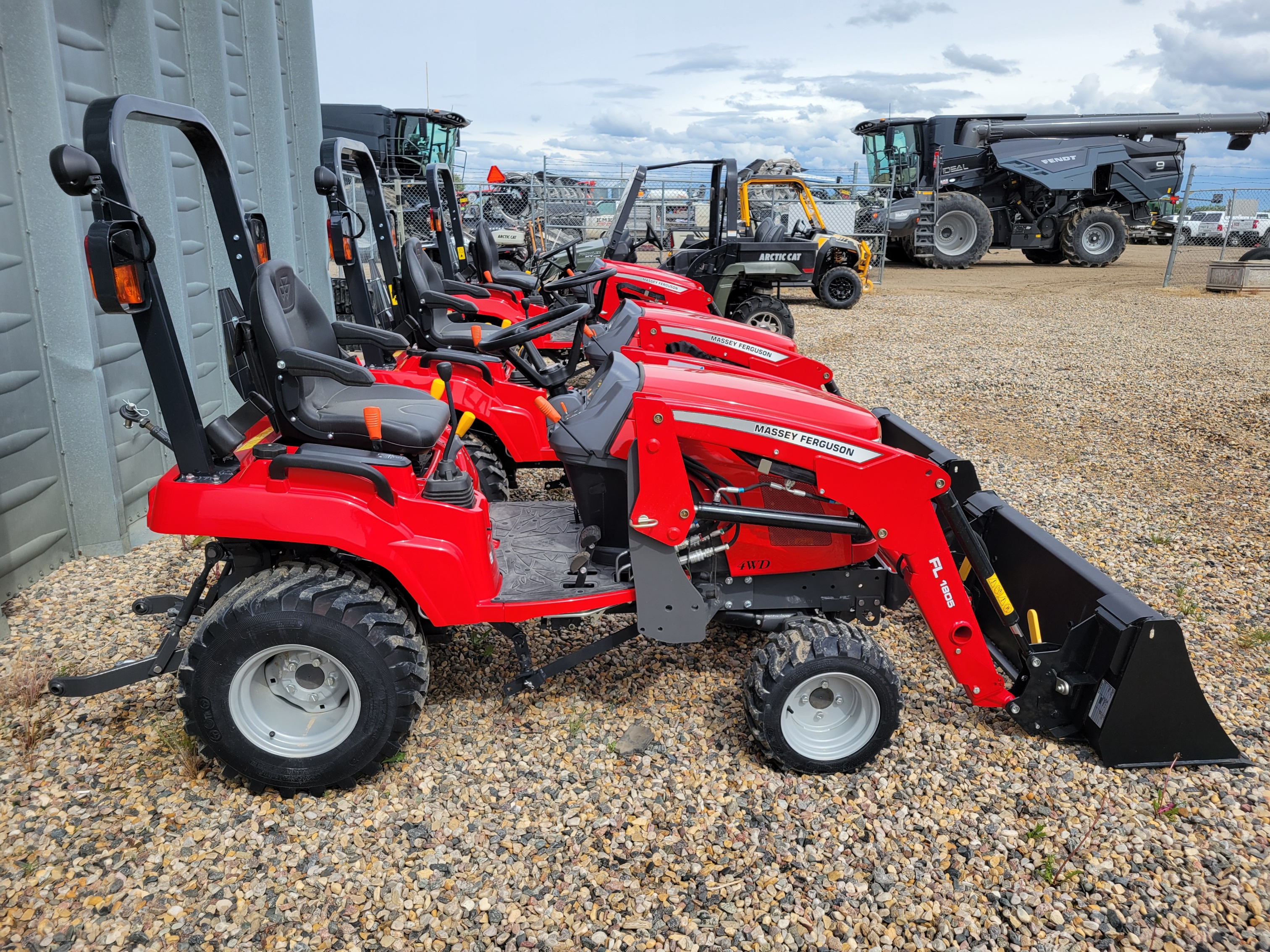 2023 Massey Ferguson GC1725M Tractor