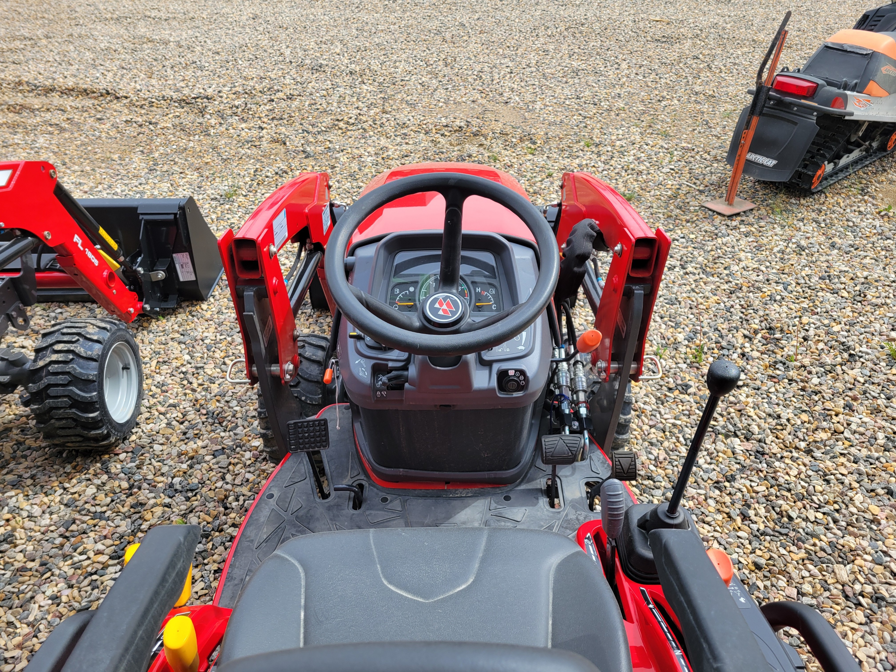 2023 Massey Ferguson GC1725M Tractor