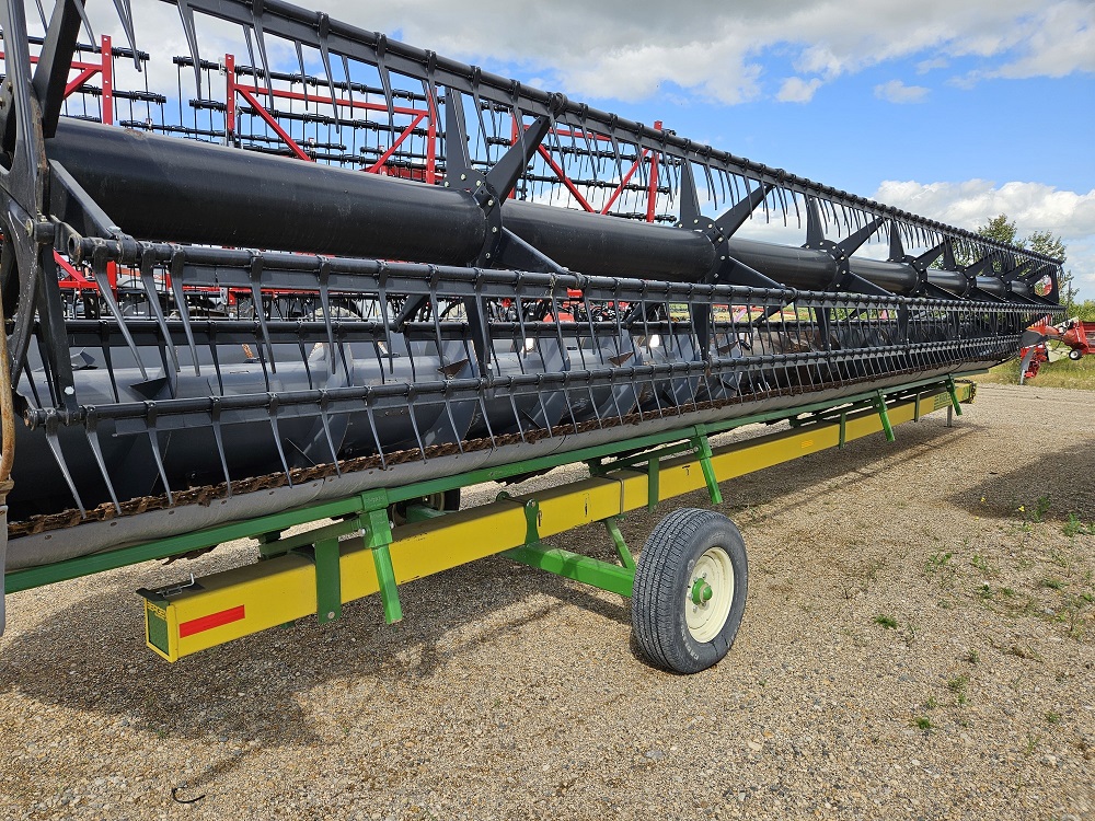 2014 Massey Ferguson 8200-35F Header Combine