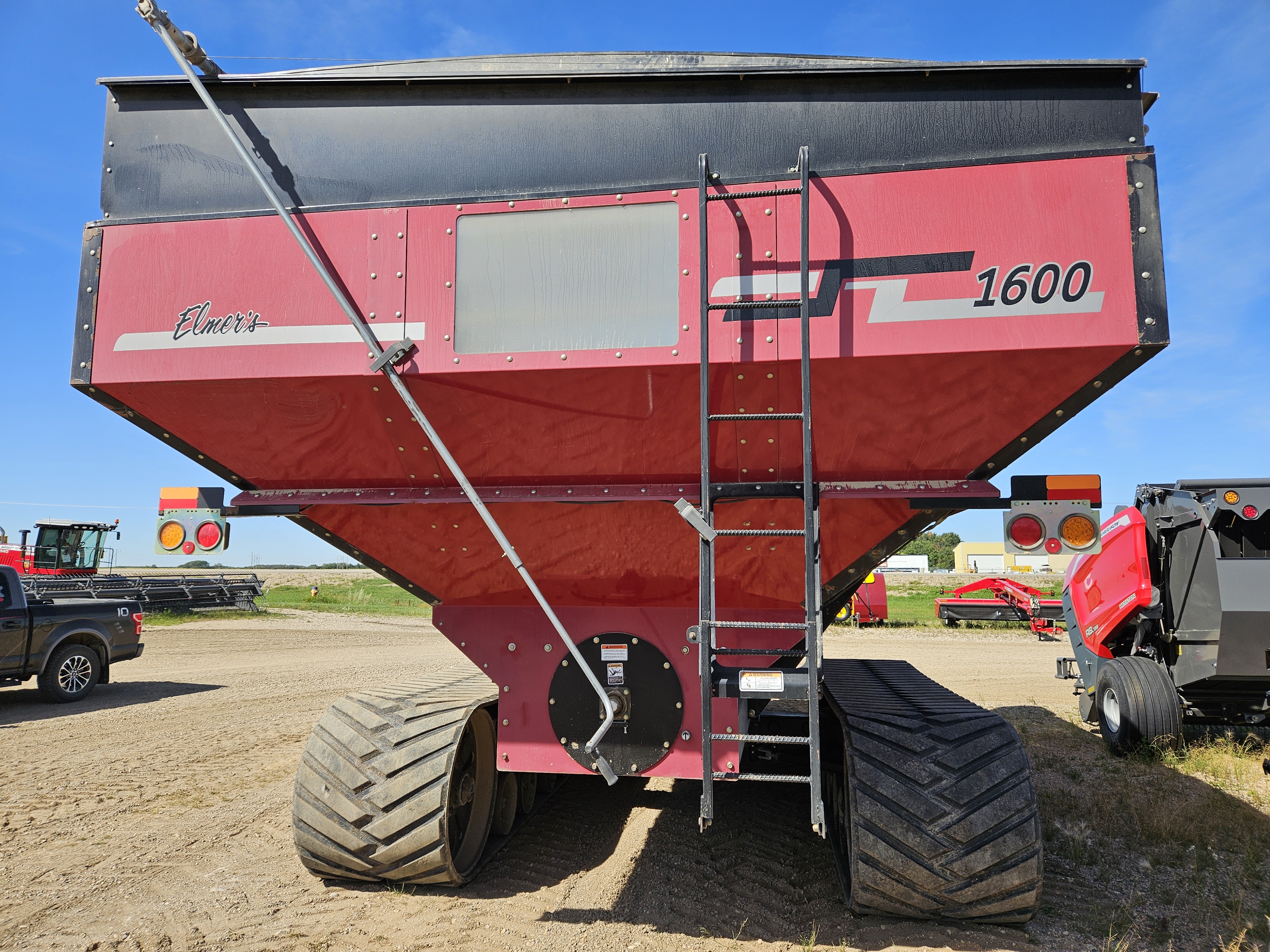 2013 Elmers Haulmaster 1600 Grain Cart