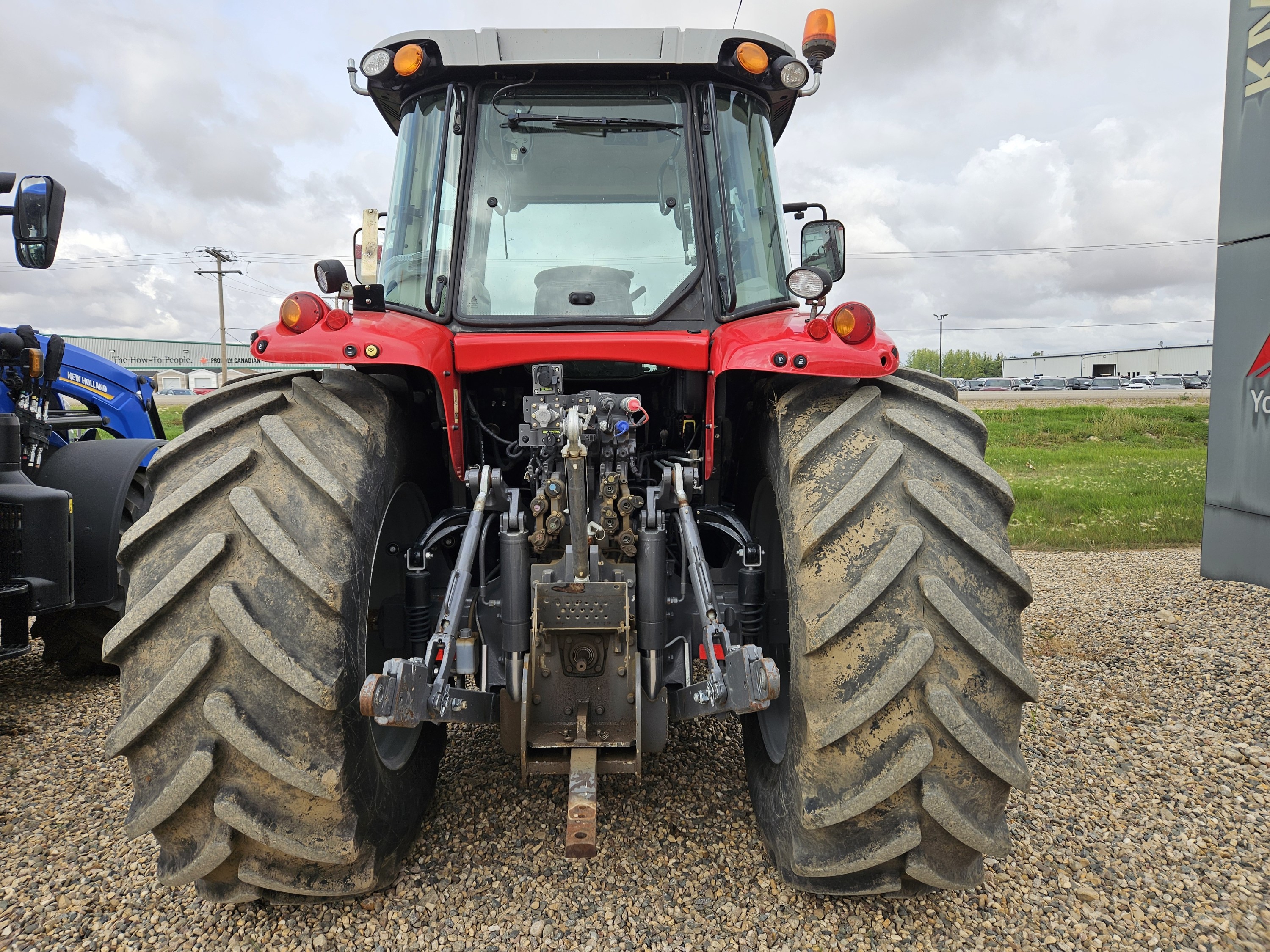 2017 Massey Ferguson 7718 Deluxe Tractor