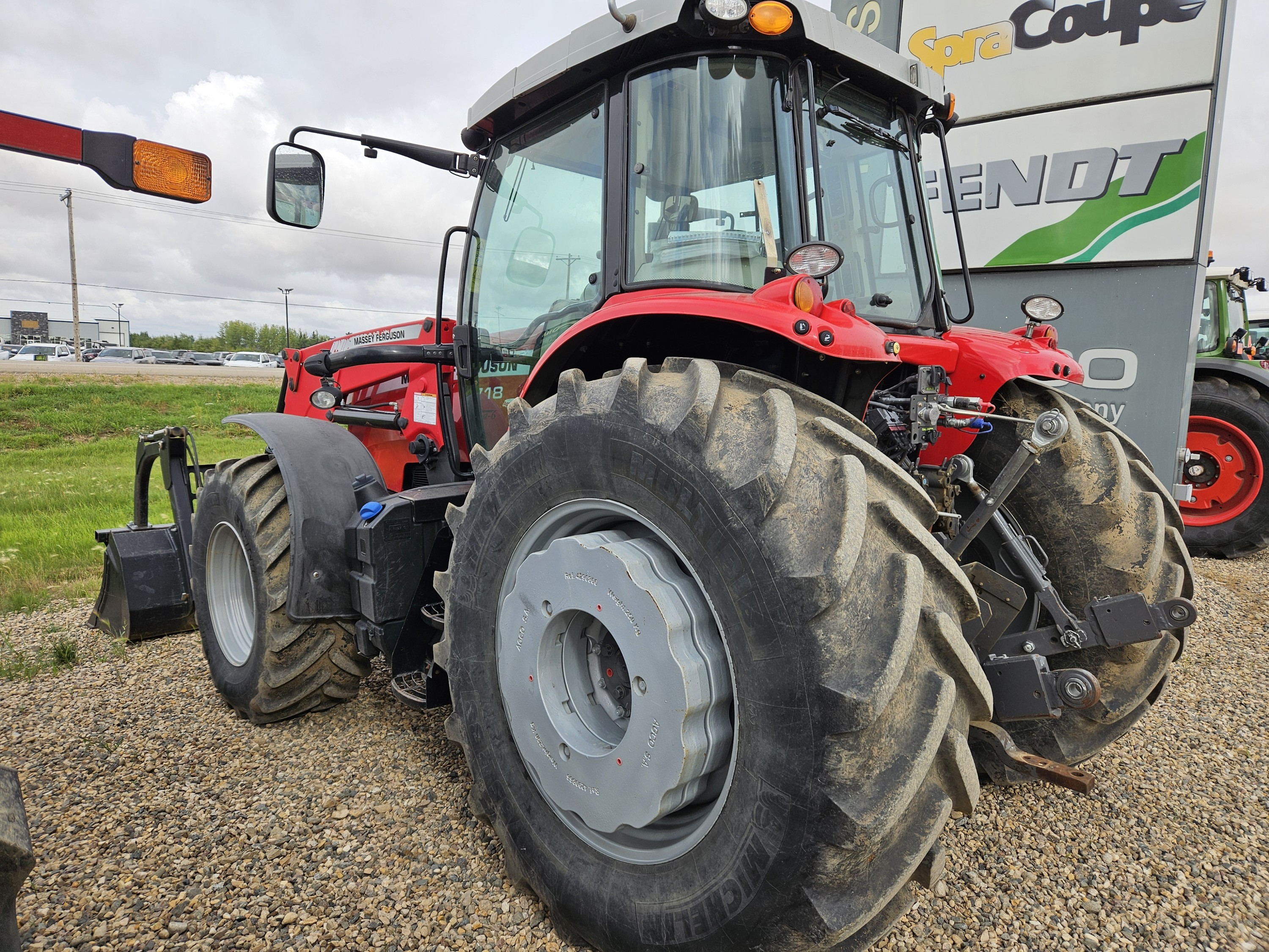 2017 Massey Ferguson 7718 Deluxe Tractor