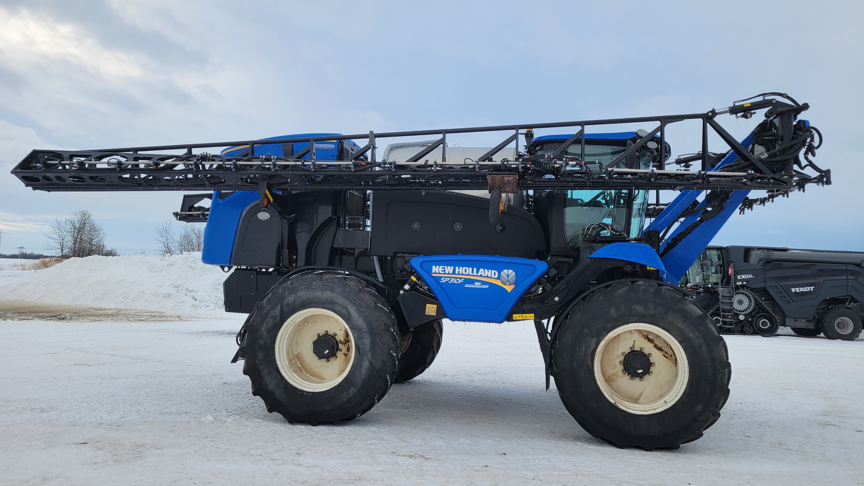 2018 New Holland SP.310F Sprayer/High Clearance