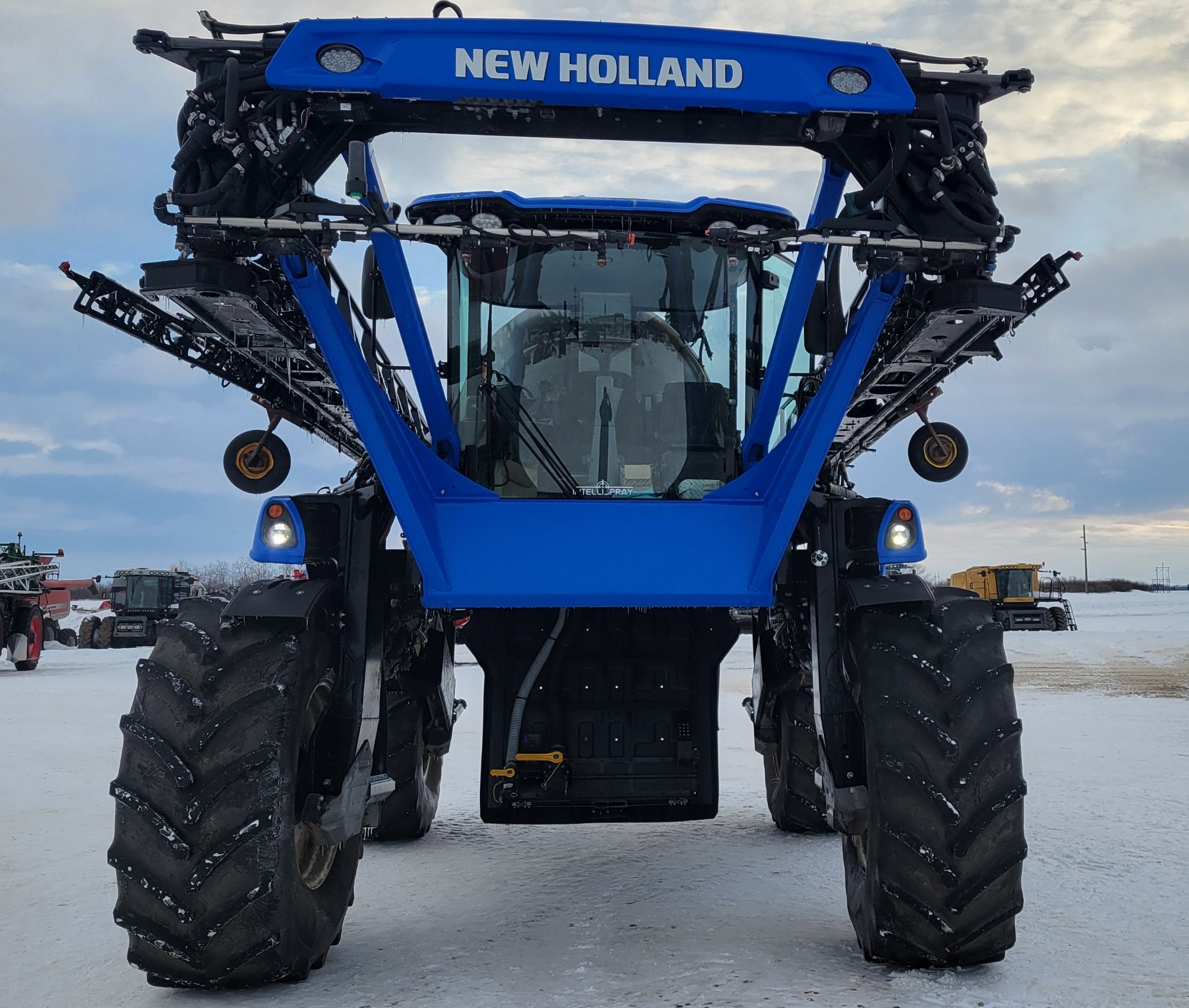 2018 New Holland SP.310F Sprayer/High Clearance