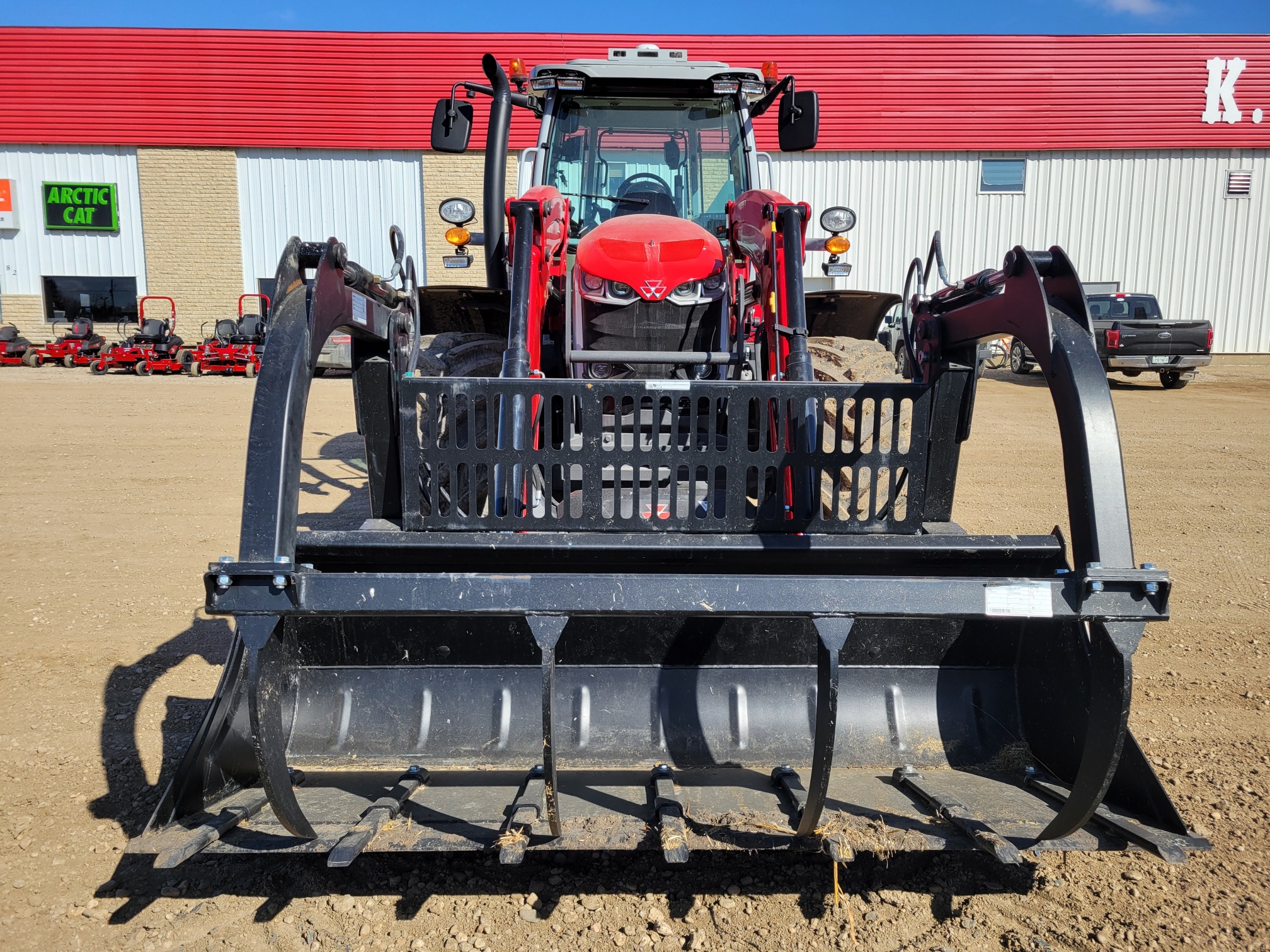 2023 Massey Ferguson 7S.165 Classic Tractor