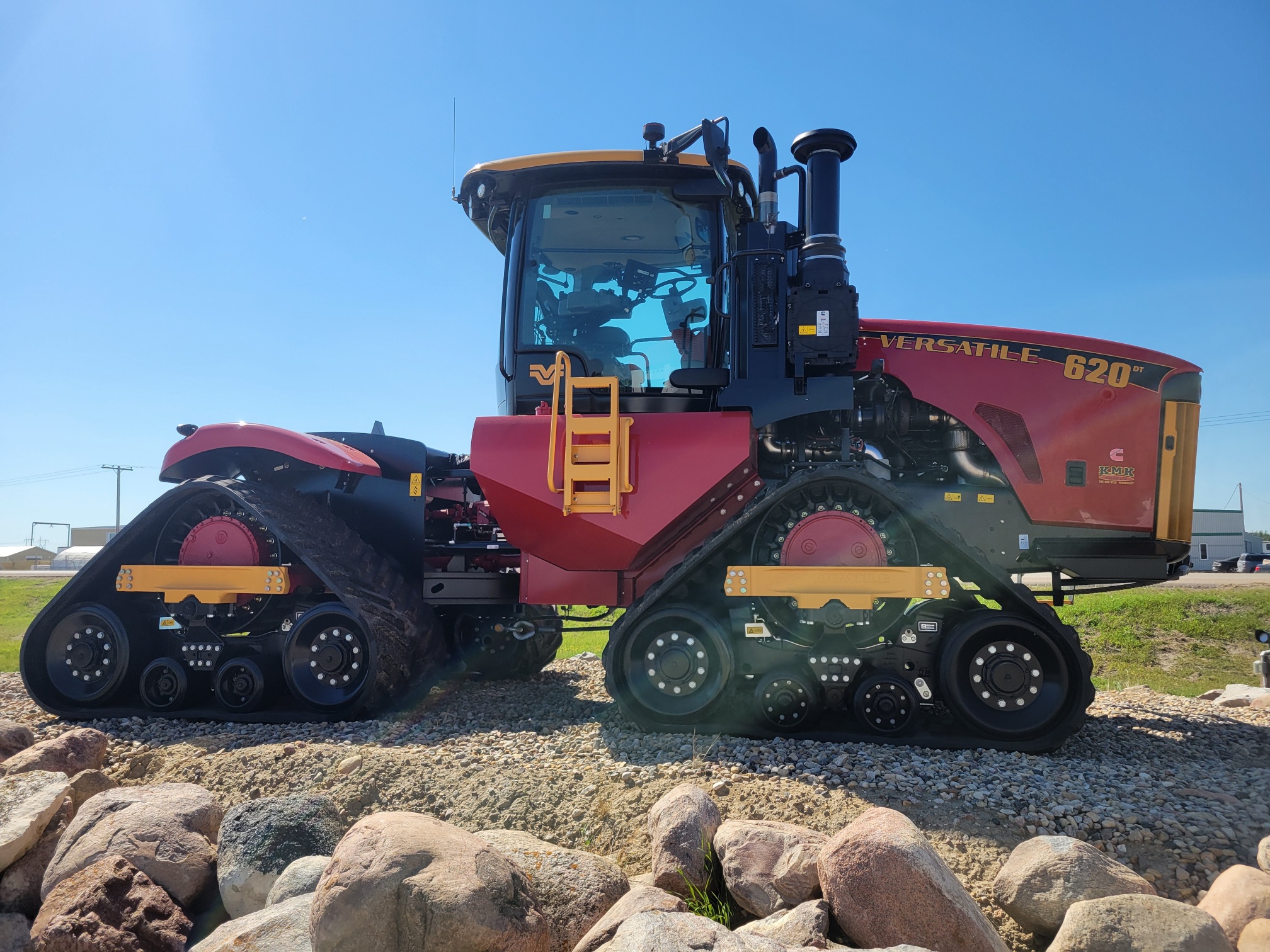 2025 Versatile 620DT Tractor