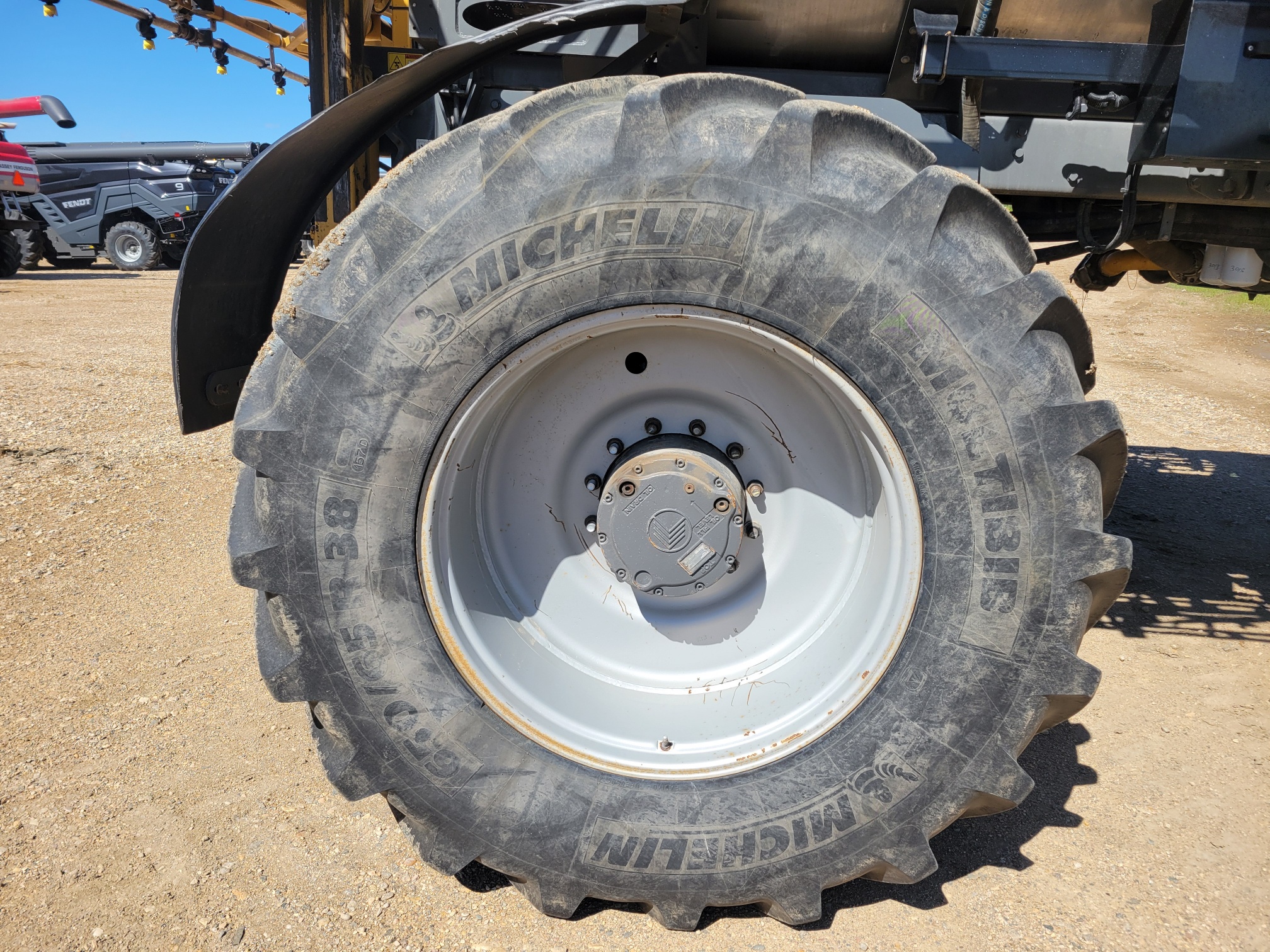 2014 RoGator RG1100 Sprayer/High Clearance