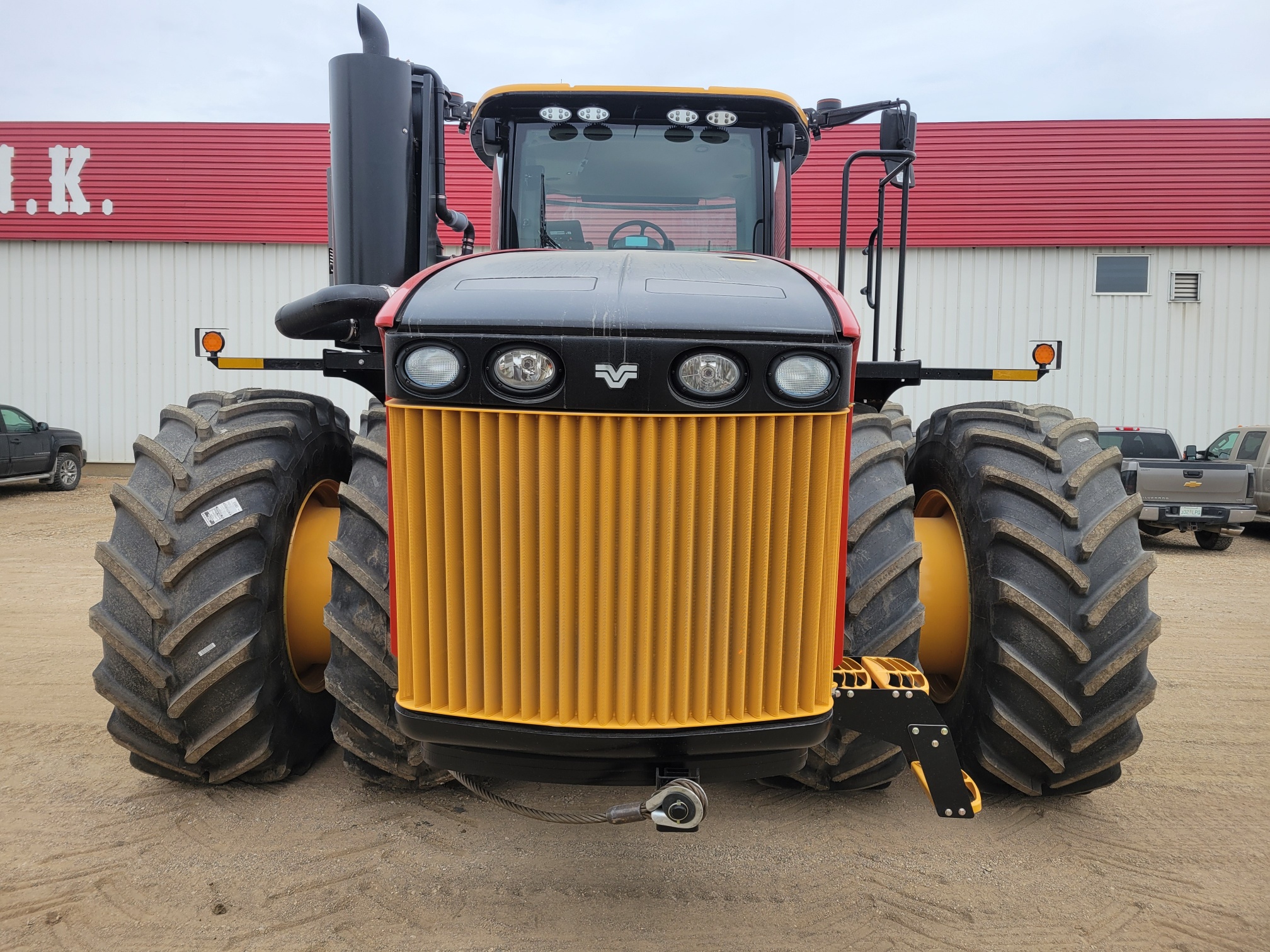 2025 Versatile 460 Tractor