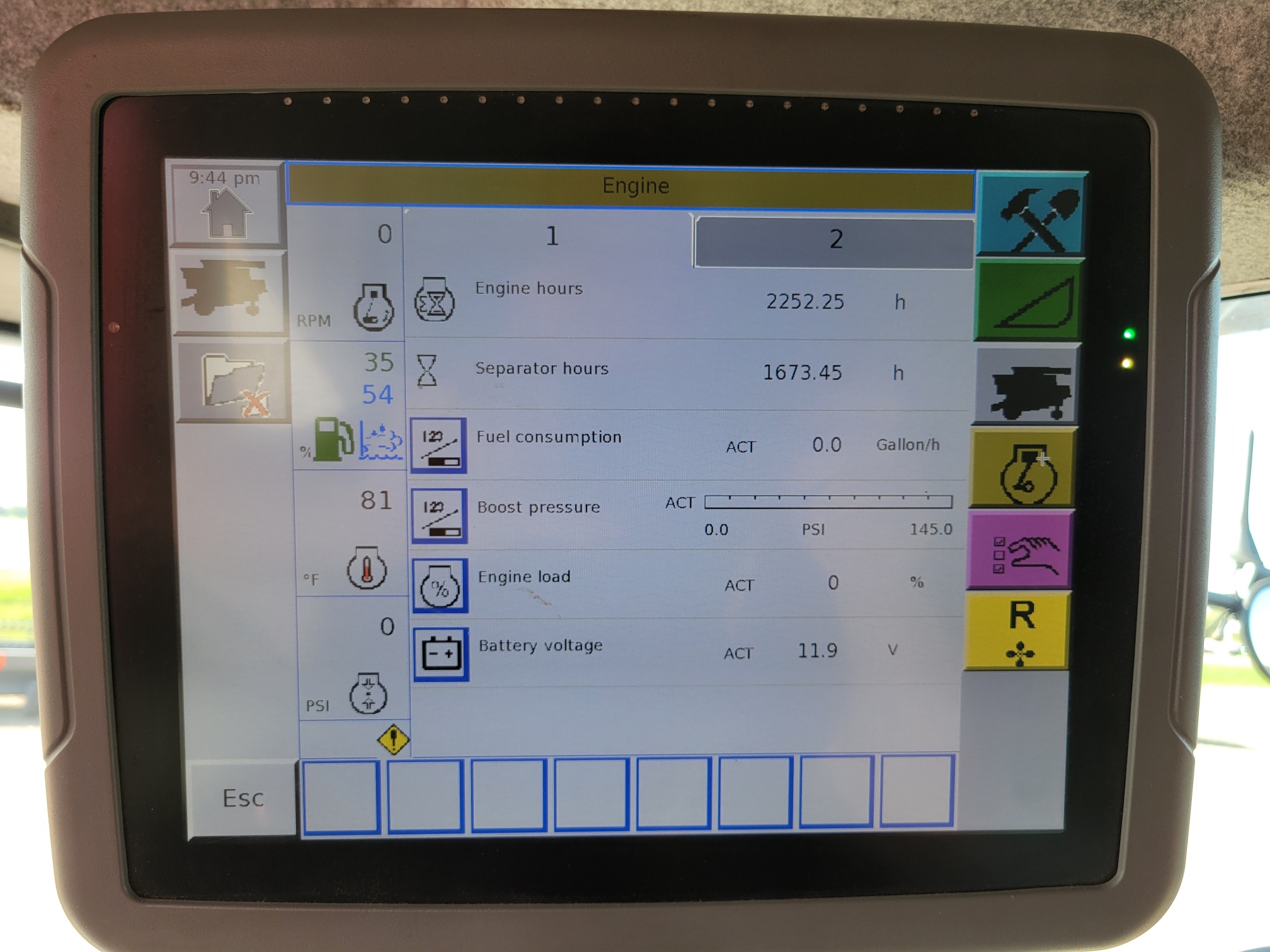 2014 Massey Ferguson 9560 Combine