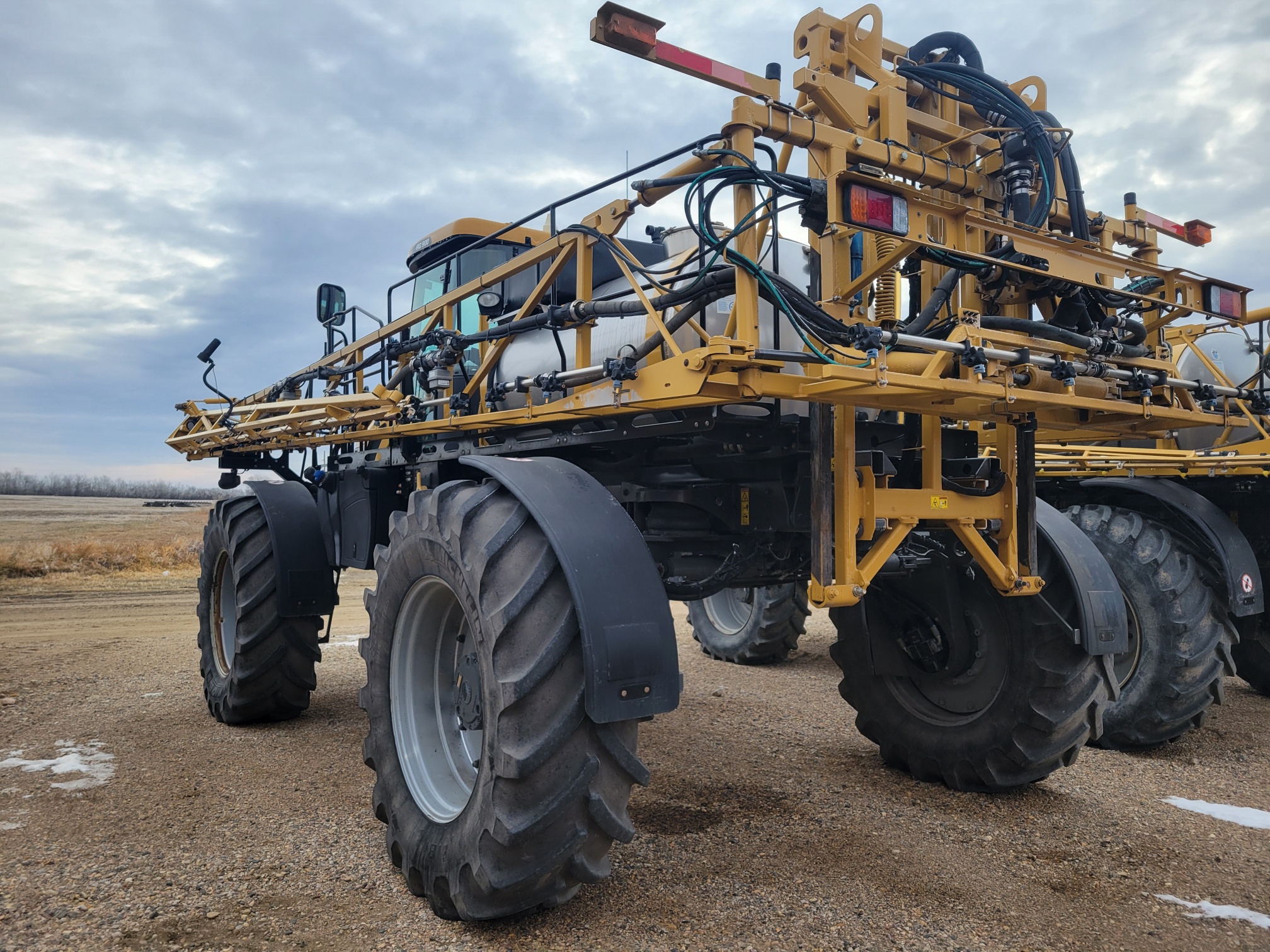 2012 RoGator RG900 Sprayer/High Clearance