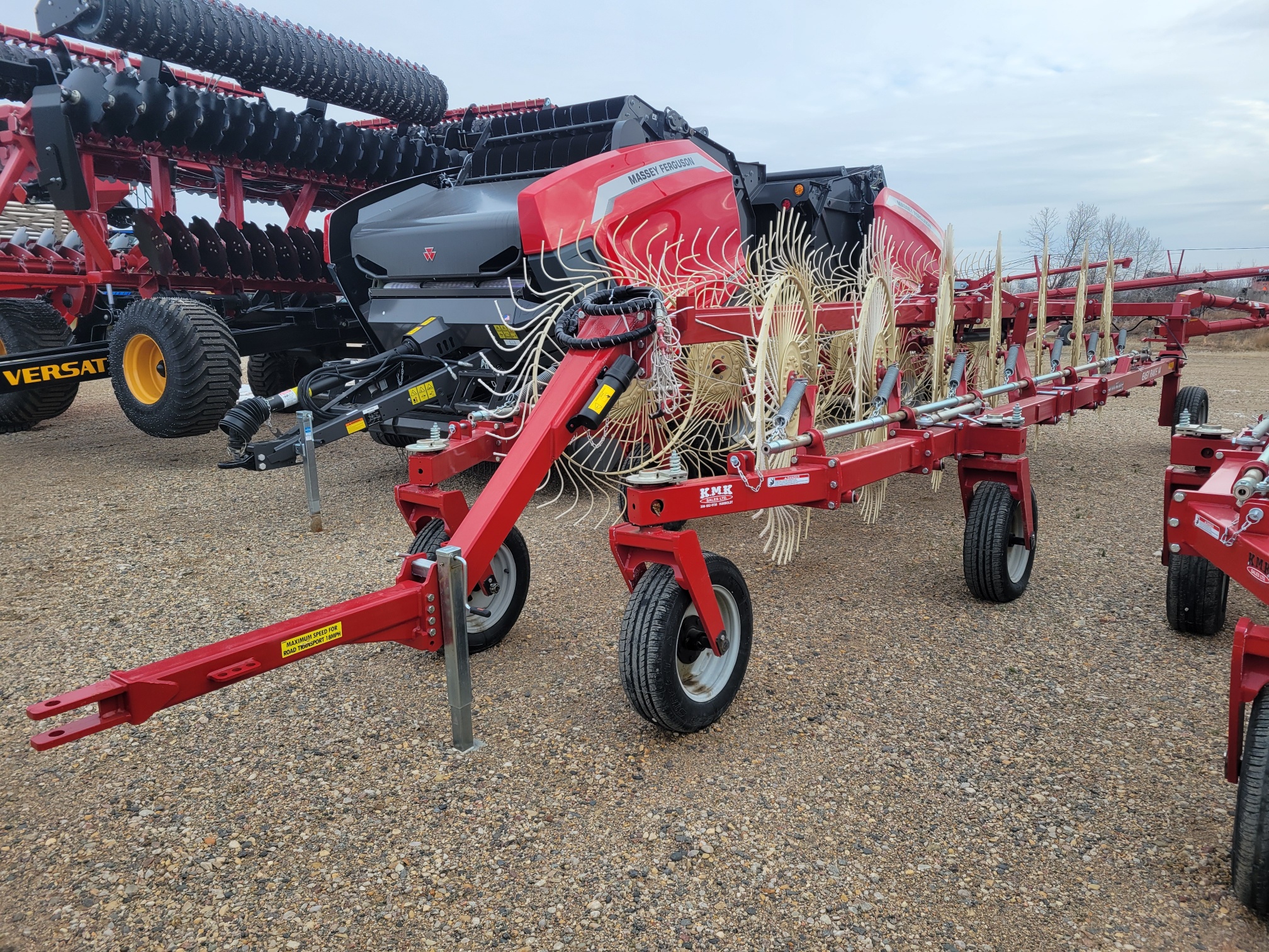 2025 Farm King RE14 Rake/Hay