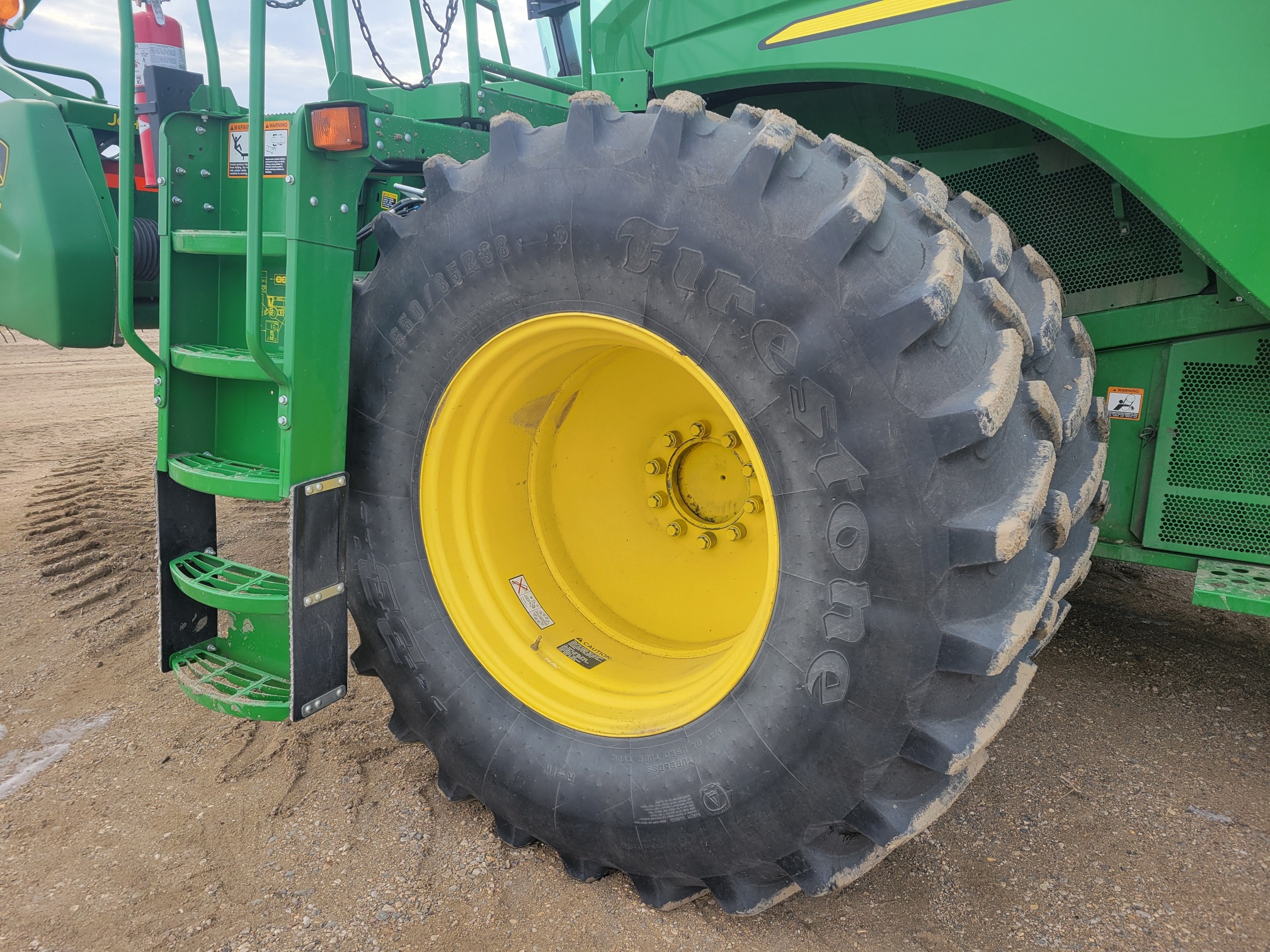 2017 John Deere S690 Combine
