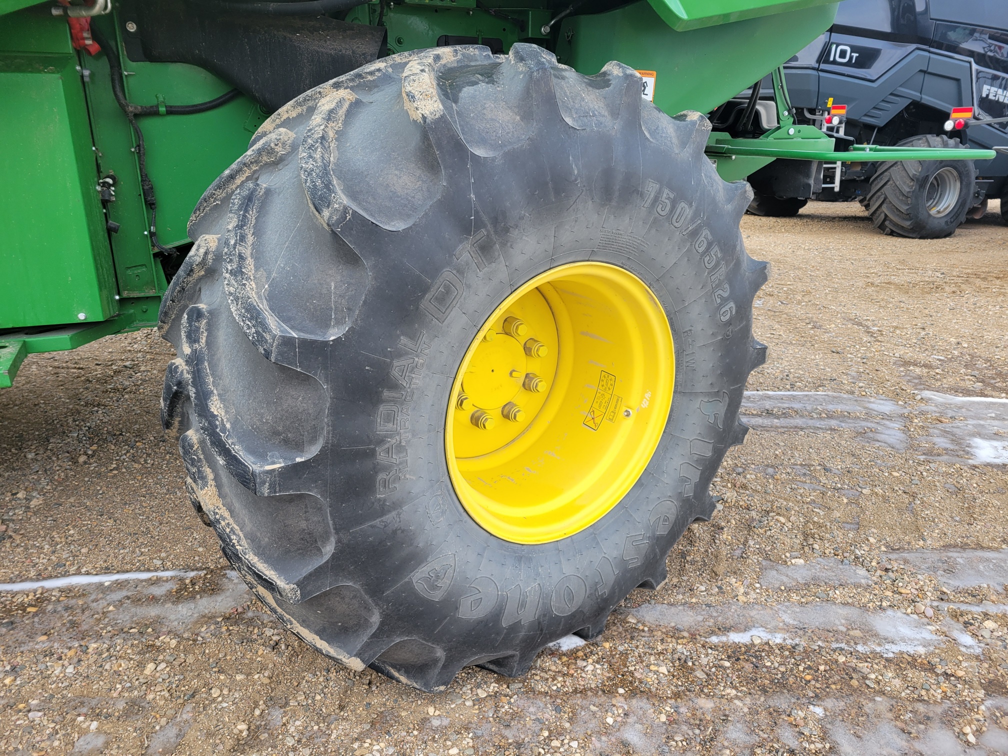 2017 John Deere S690 Combine