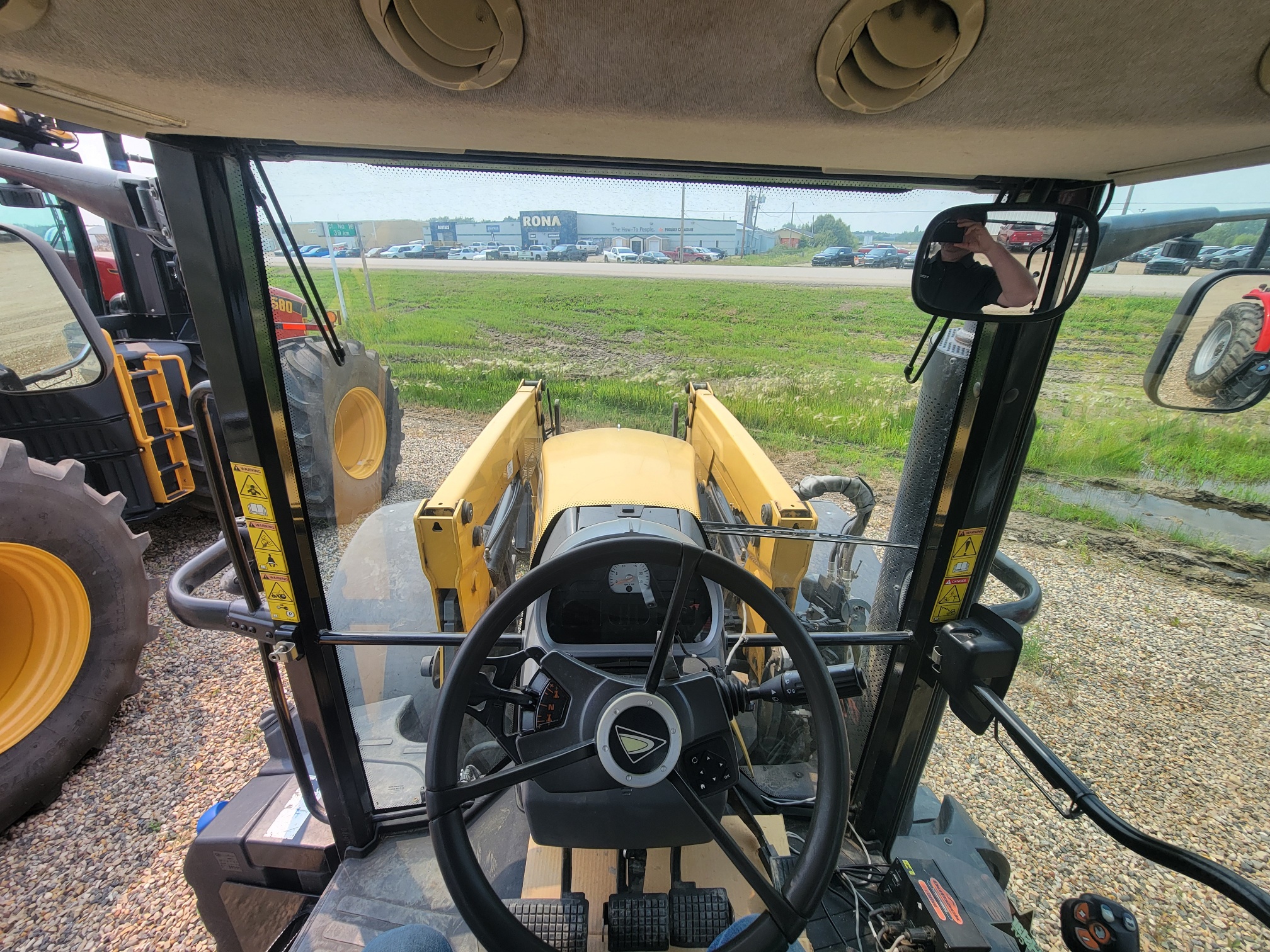 2014 Challenger MT555D Deluxe Tractor