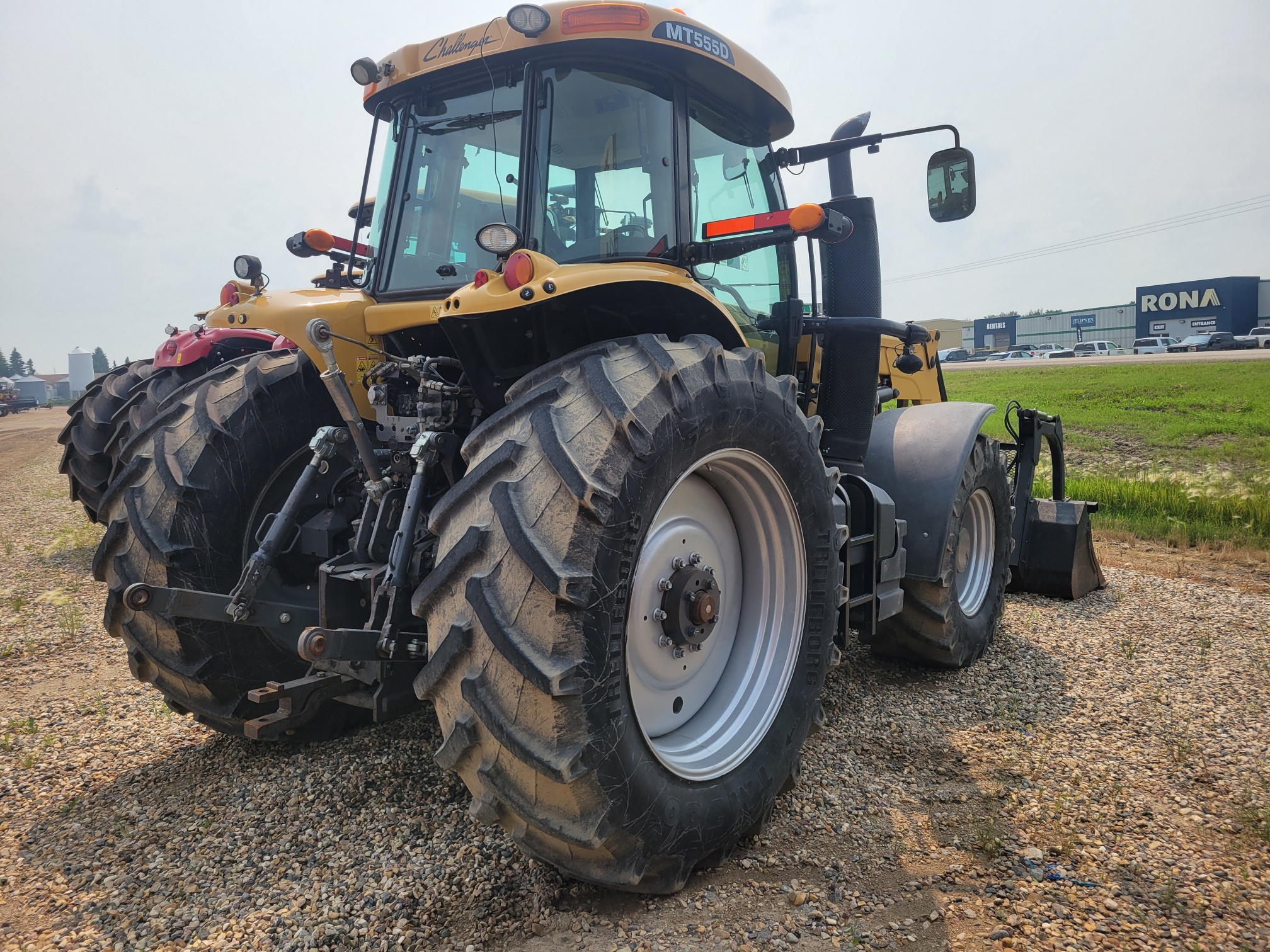 2014 Challenger MT555D Deluxe Tractor