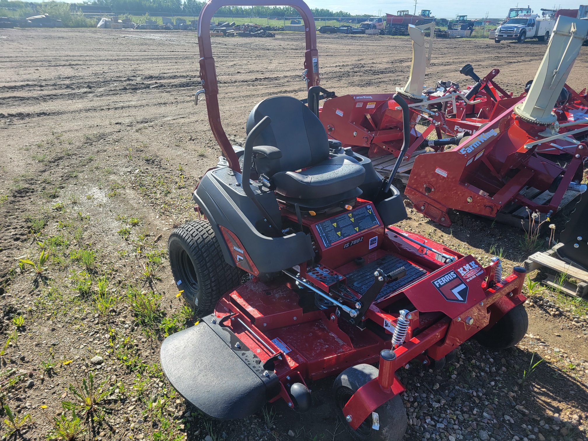 2025 Ferris IS700Z27 B61 Mower/Zero Turn