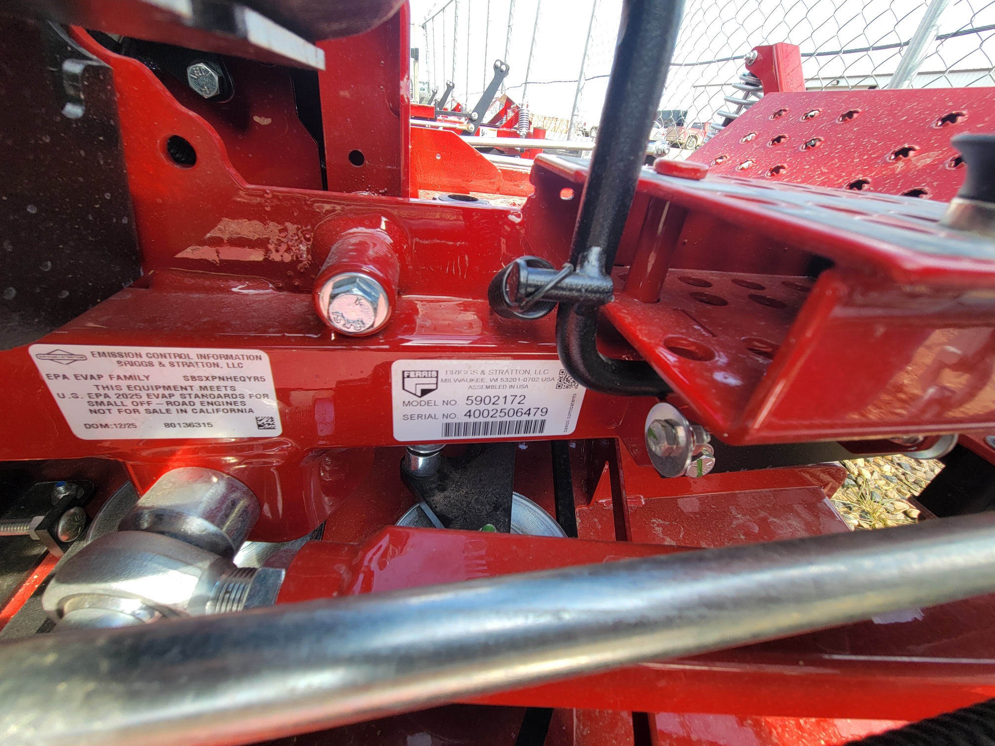 2025 Ferris ISX800 27 Mower/Zero Turn