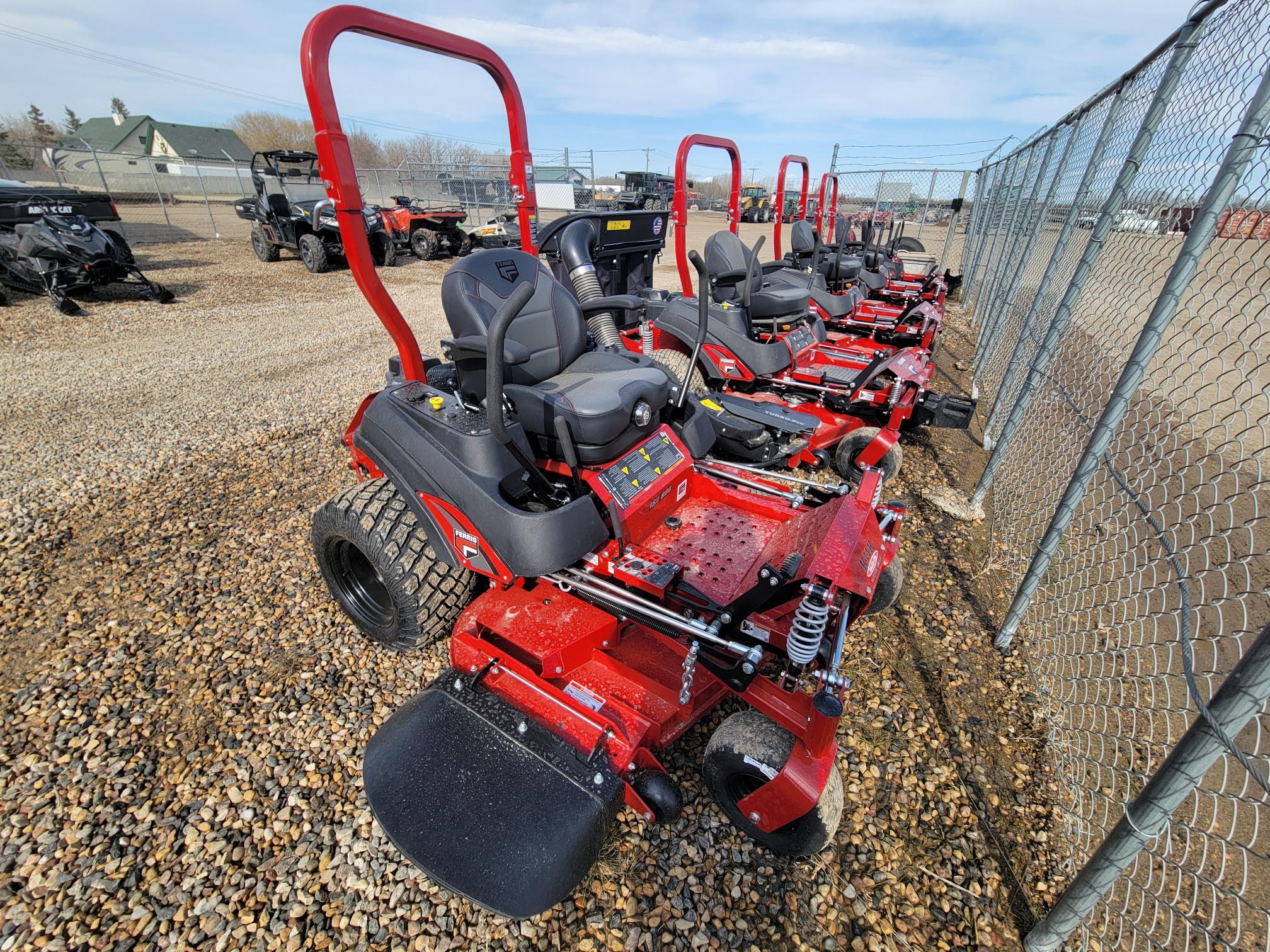 2025 Ferris ISX800 27 Mower/Zero Turn