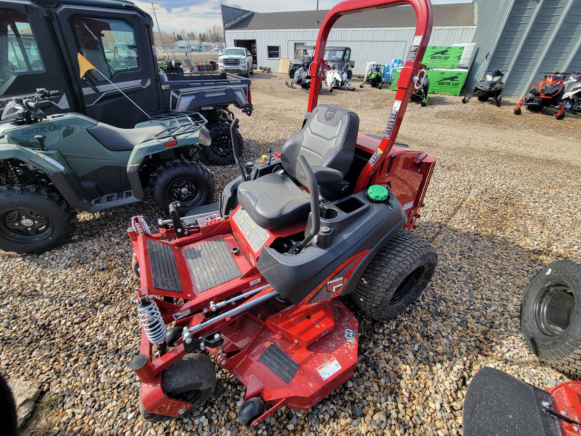 2025 Ferris IS2600ZY24 Mower/Zero Turn